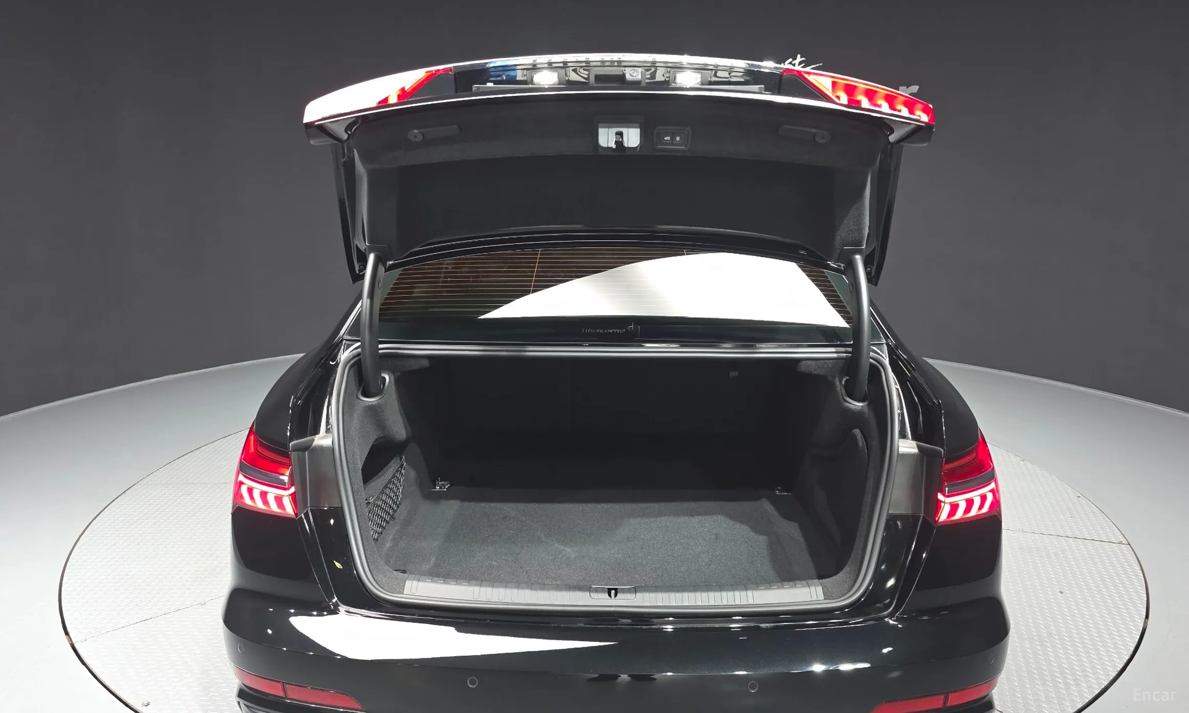 Audi A6 (C8) превью 20