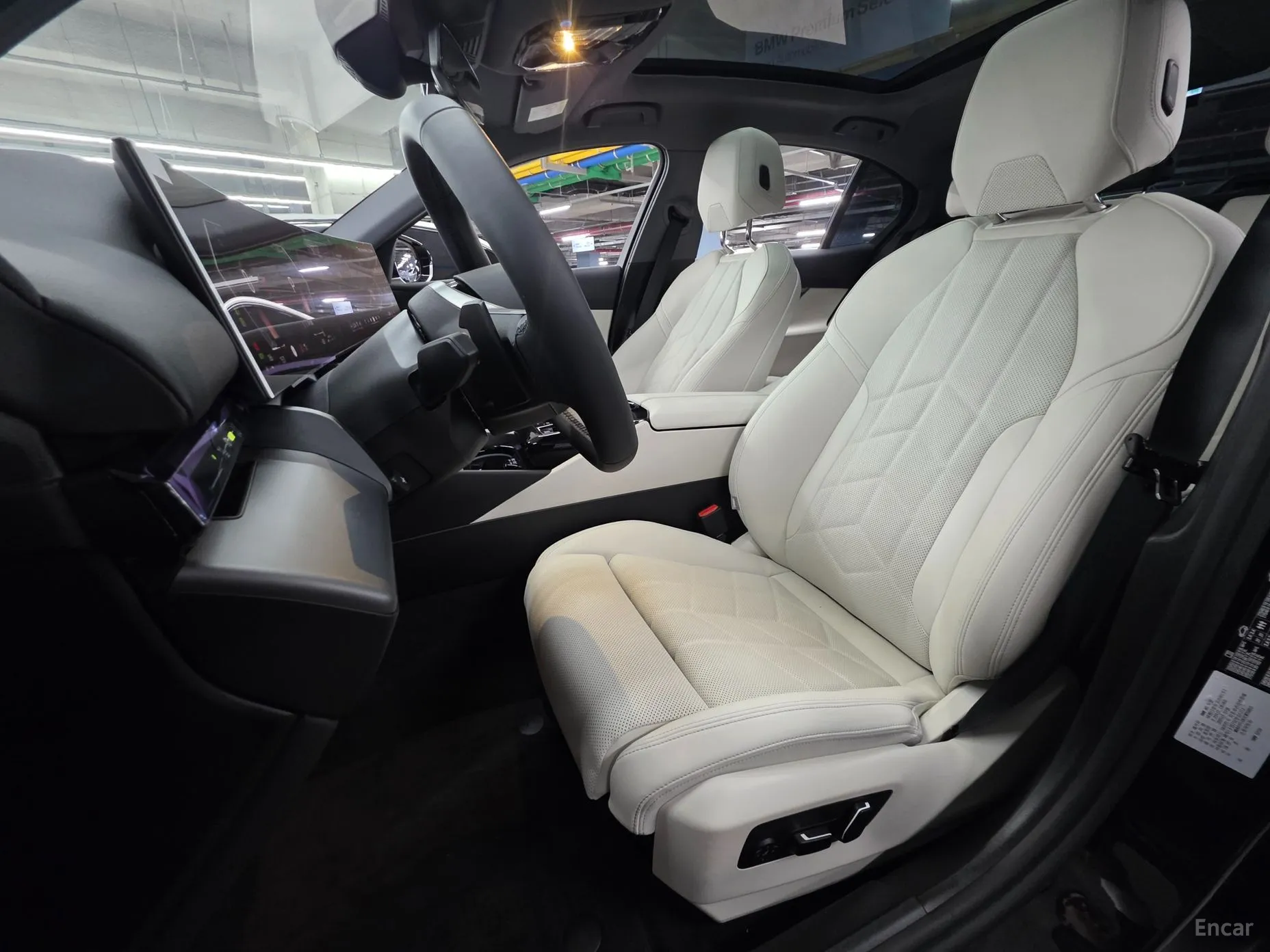 BMW 5 Series (G60) превью 10