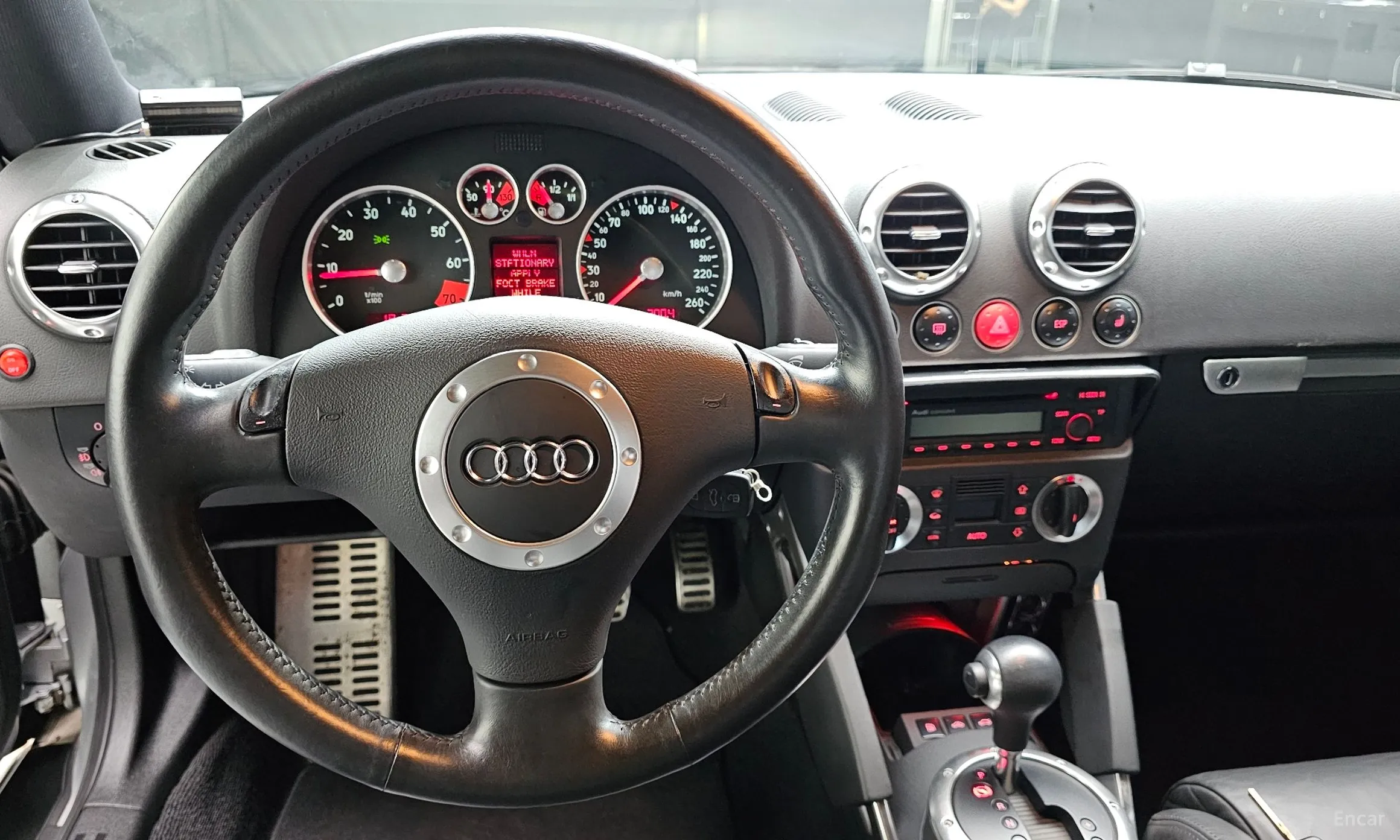 Audi TT превью 14