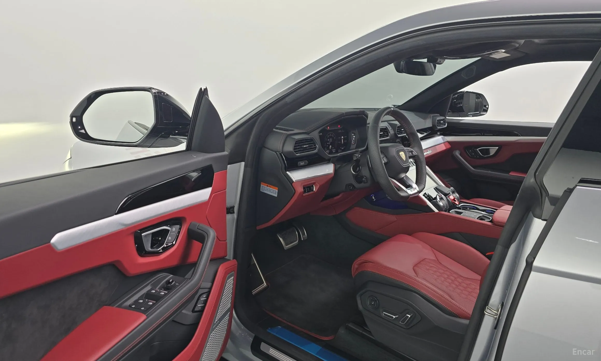 Lamborghini Urus превью 10
