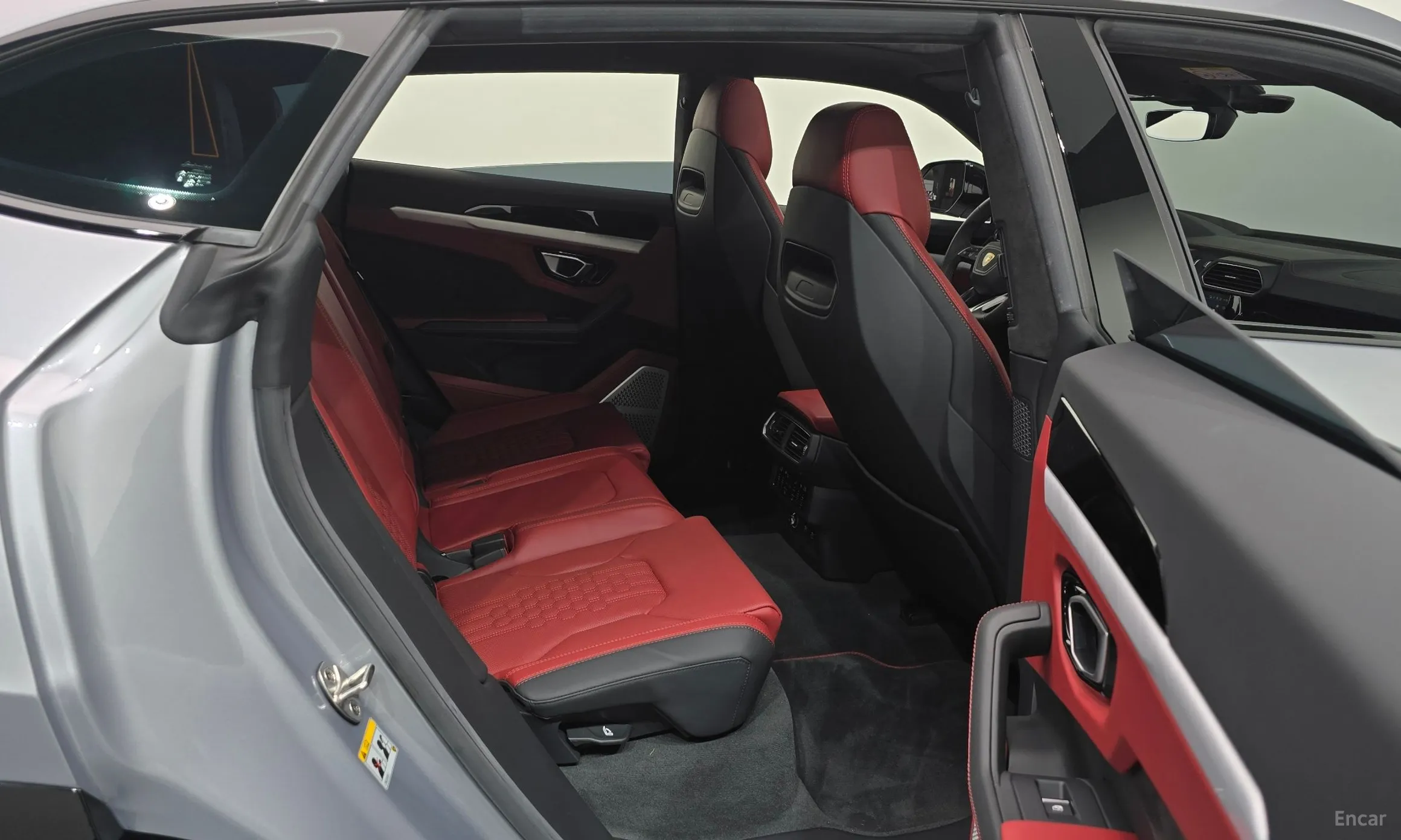 Lamborghini Urus превью 11