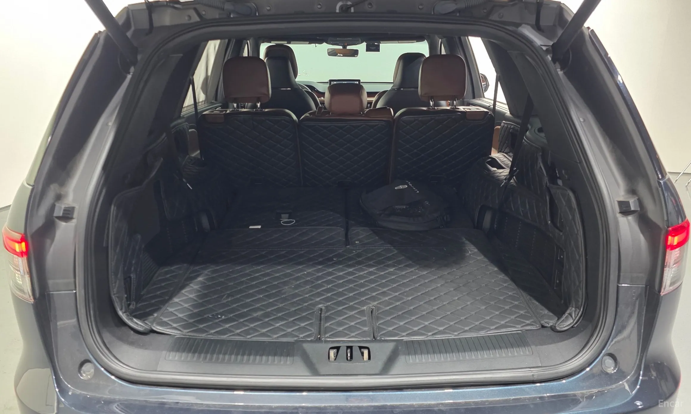 Lincoln Aviator 2nd Generation превью 20