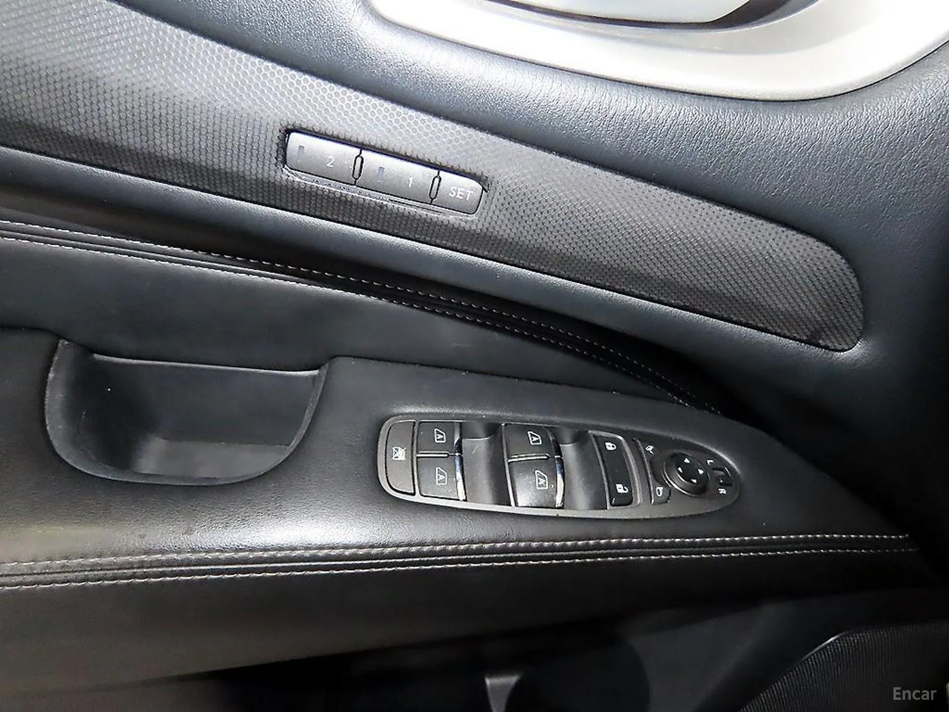 Infiniti QX60 превью 13
