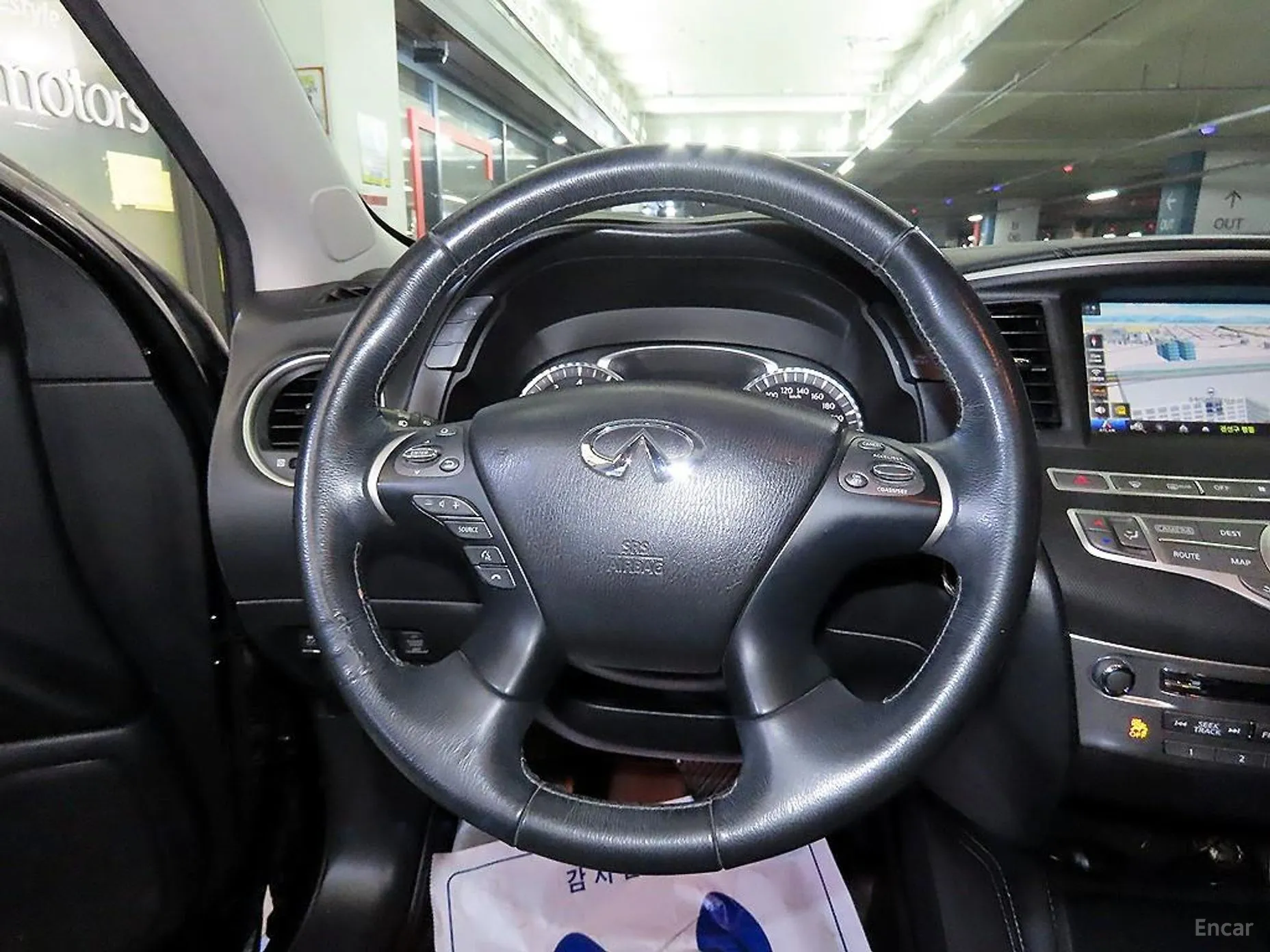 Infiniti QX60 превью 8