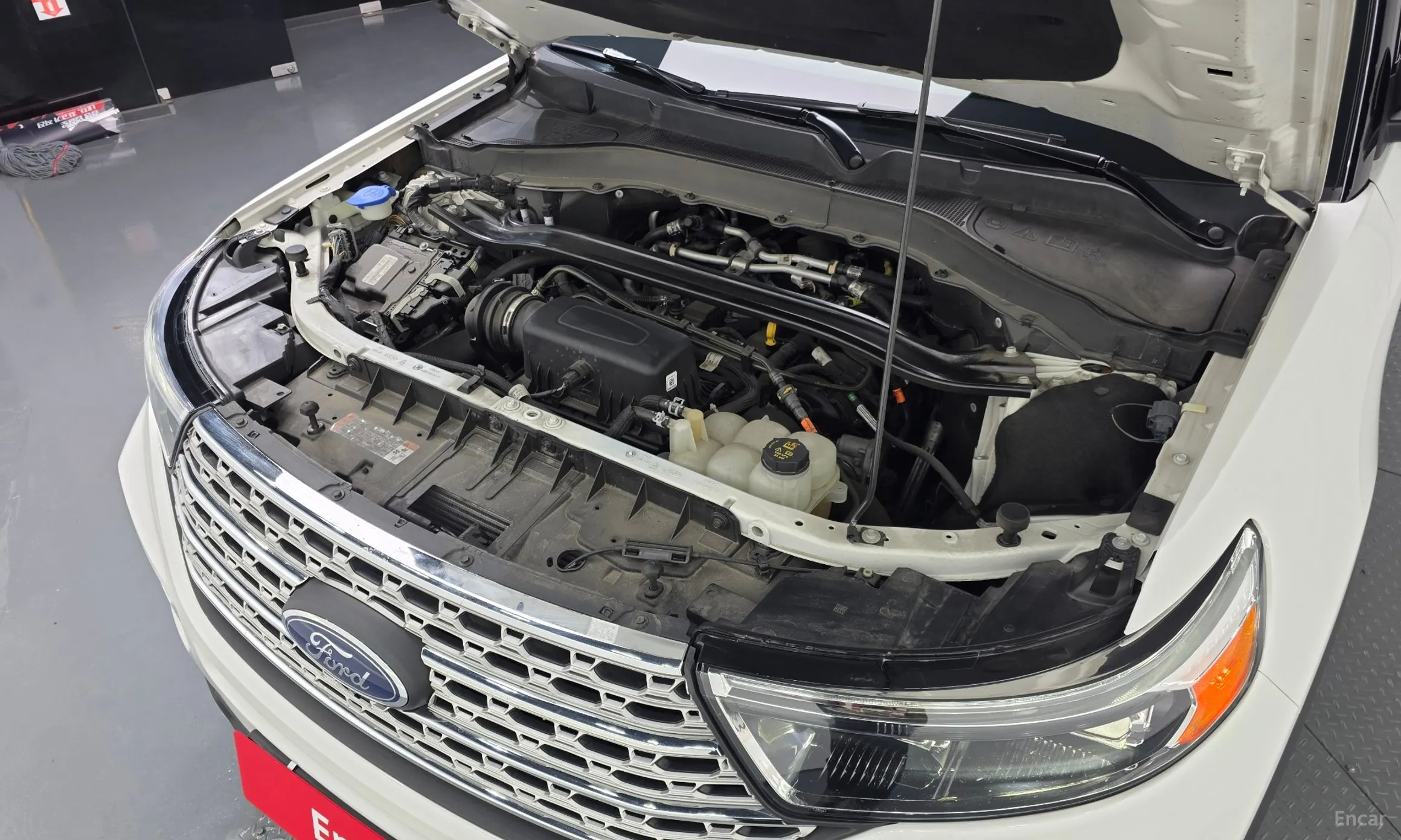 Ford Explorer 6th Generation превью 6
