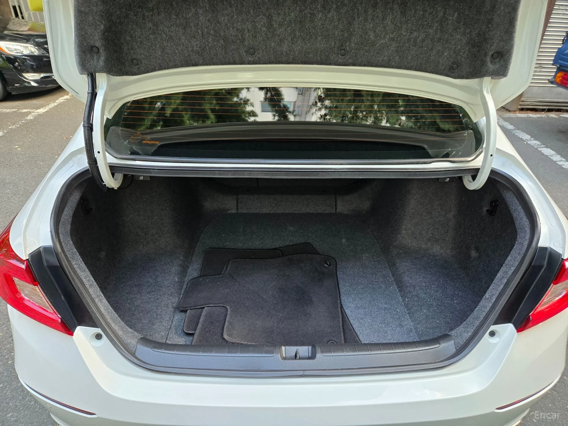 Honda Accord 10th Generation превью 7