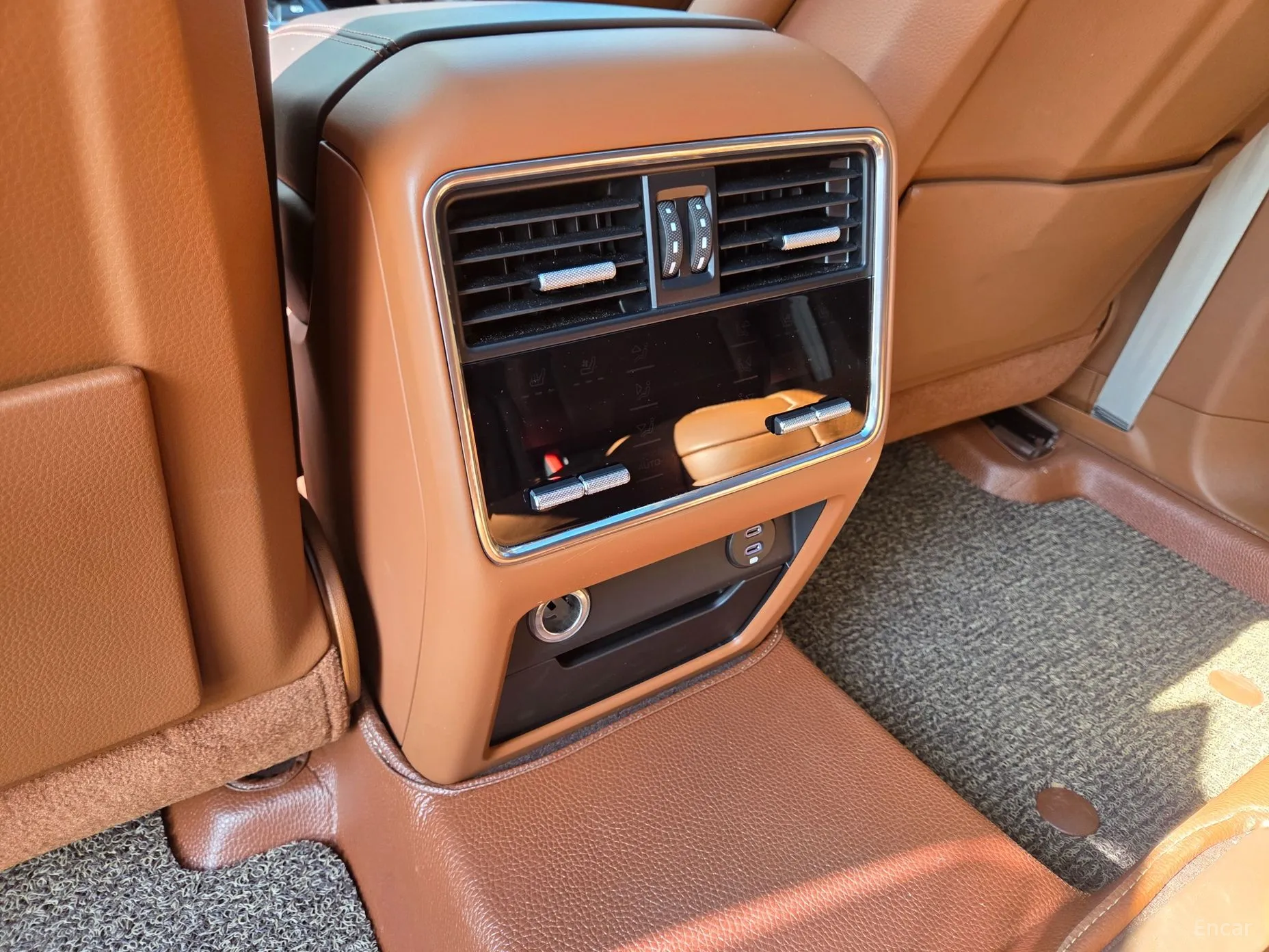Porsche Cayenne (PO536) превью 12