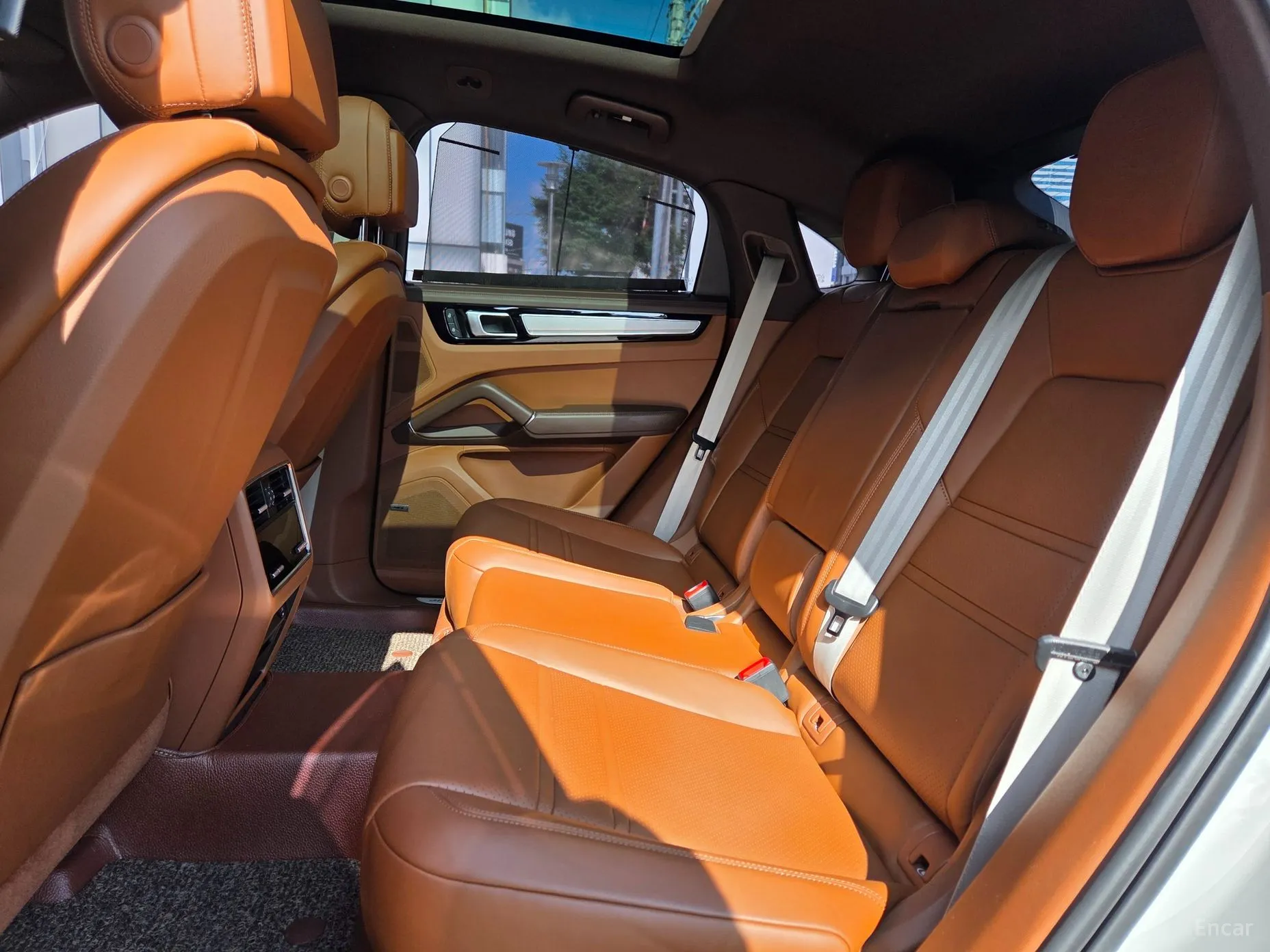 Porsche Cayenne (PO536) превью 14