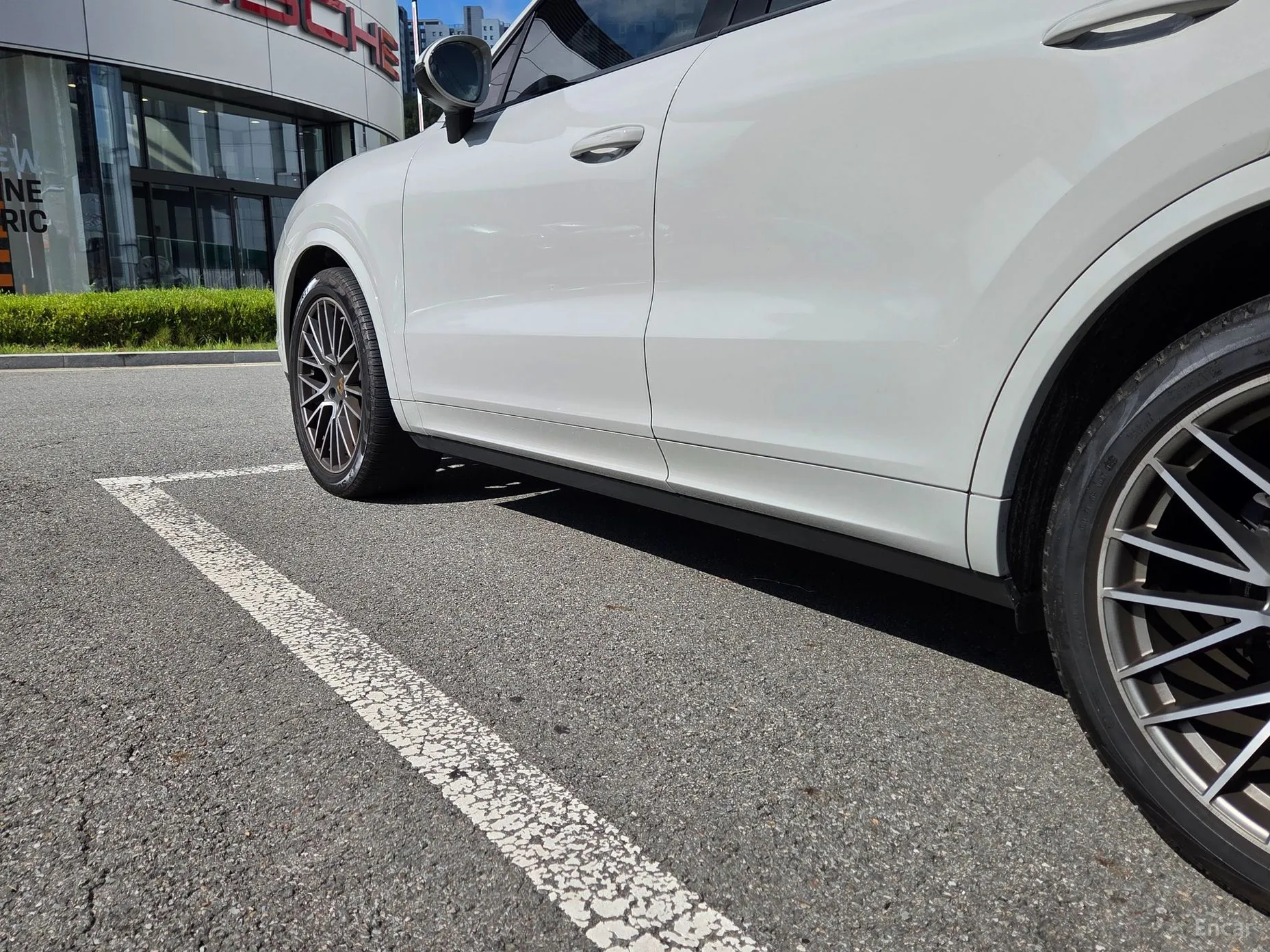 Porsche Cayenne (PO536) превью 7