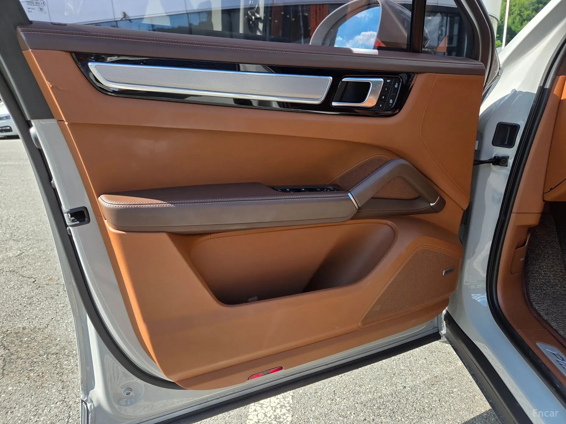 Porsche Cayenne (PO536) превью 9