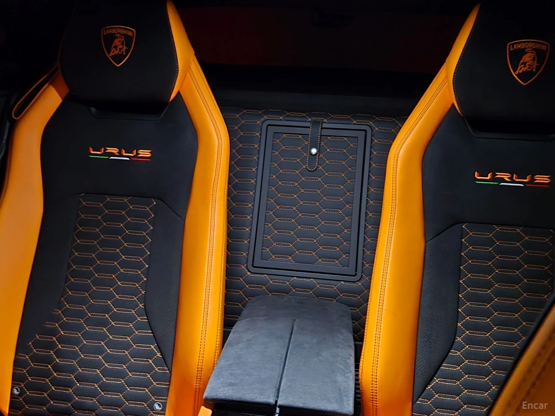 Lamborghini Urus превью 12