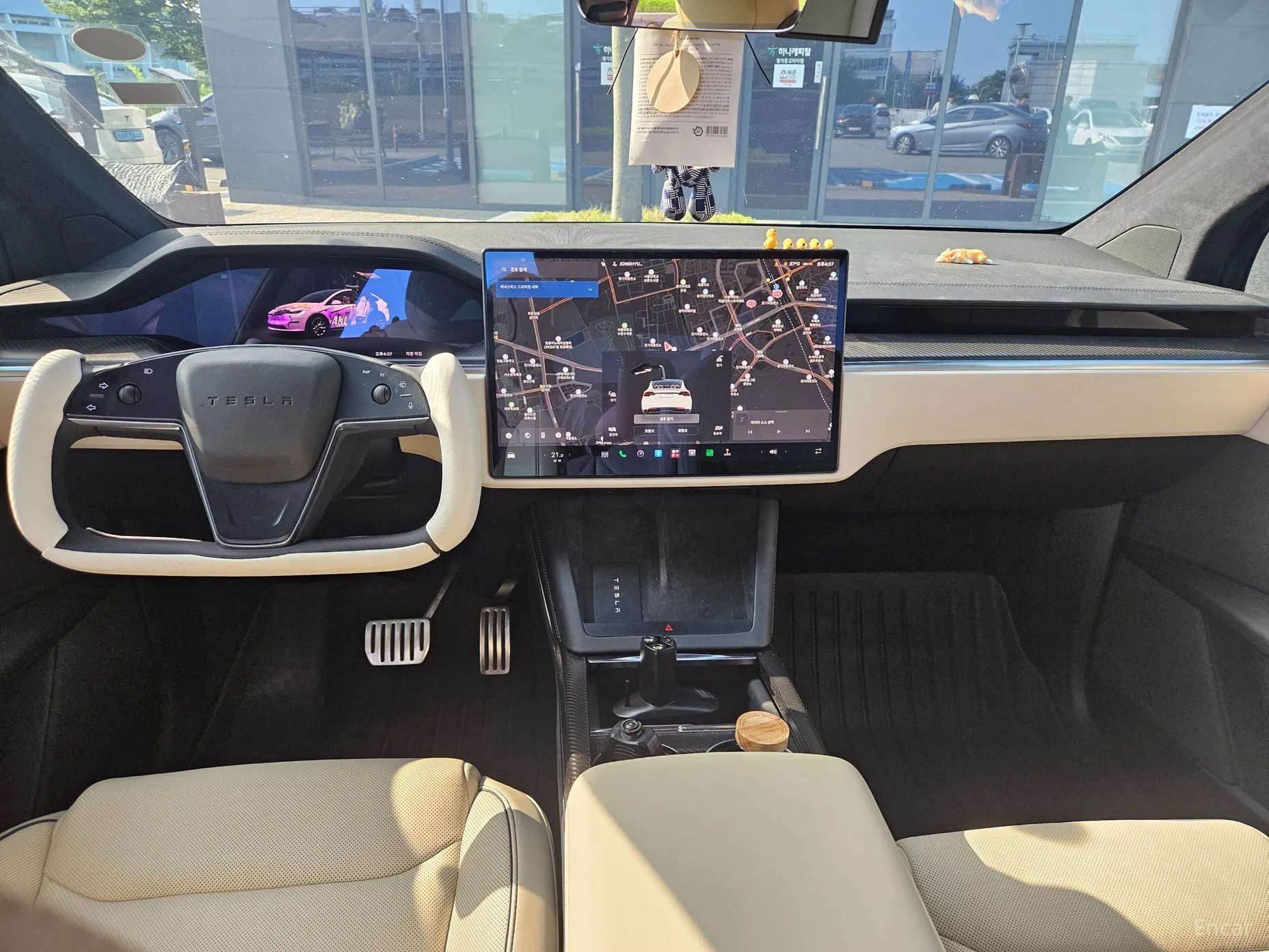 Tesla Model X превью 7