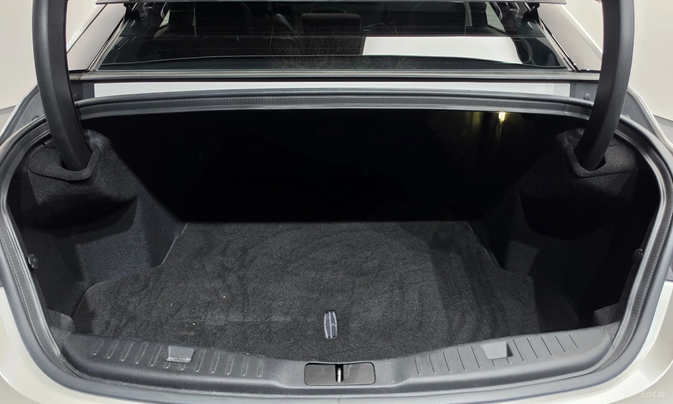 Lincoln New MKZ превью 19