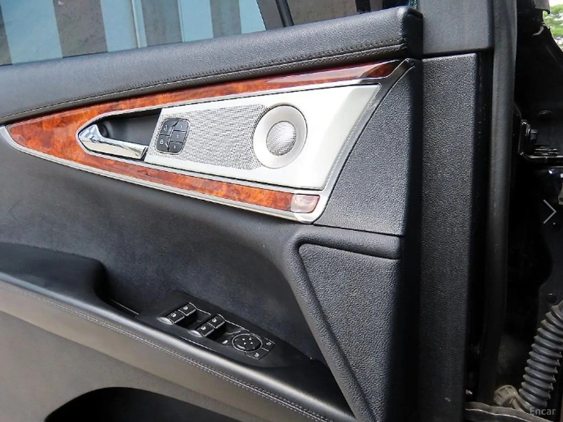 Lincoln MKX 2nd Generation превью 11