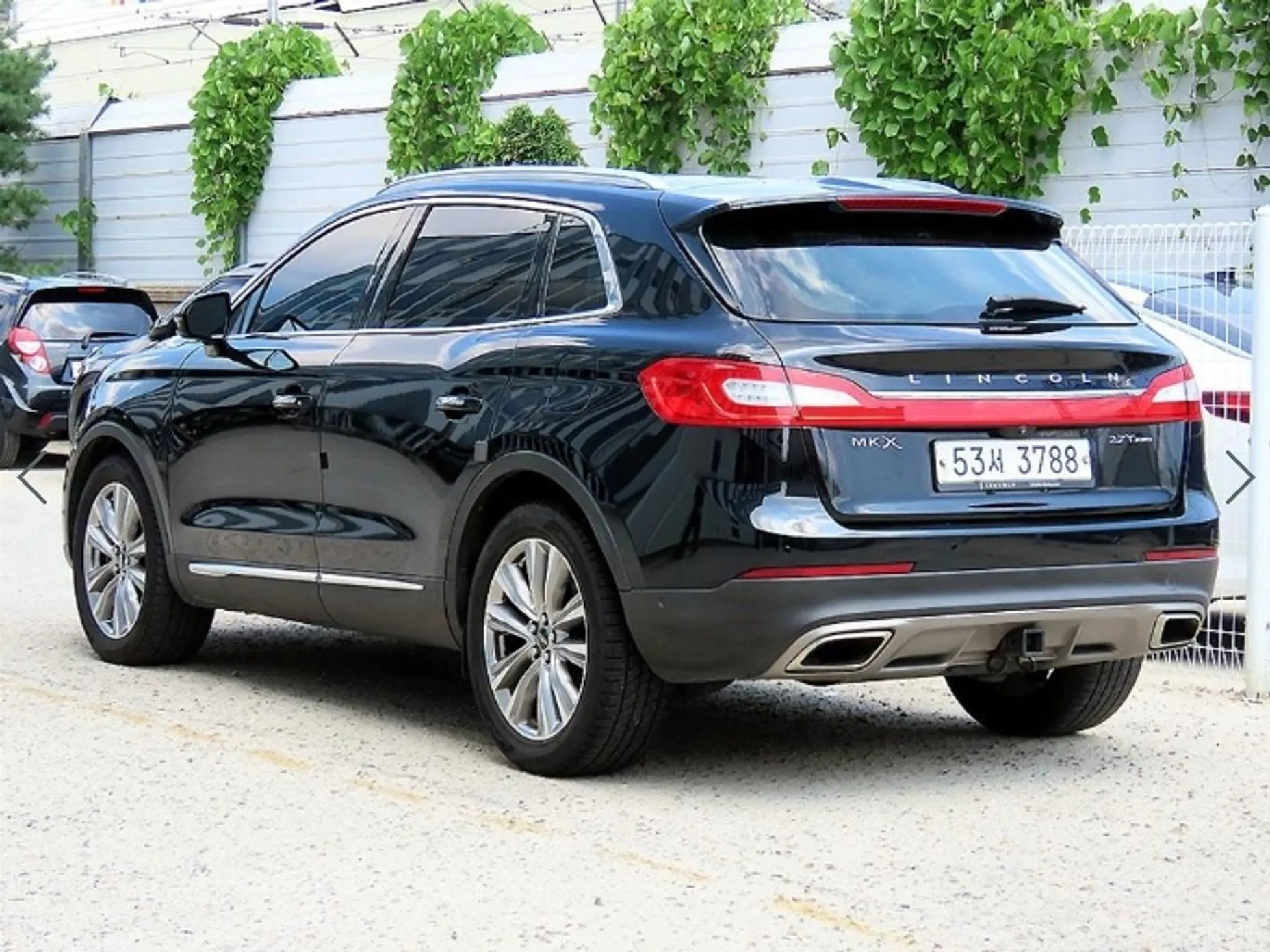 Lincoln MKX 2nd Generation превью 3