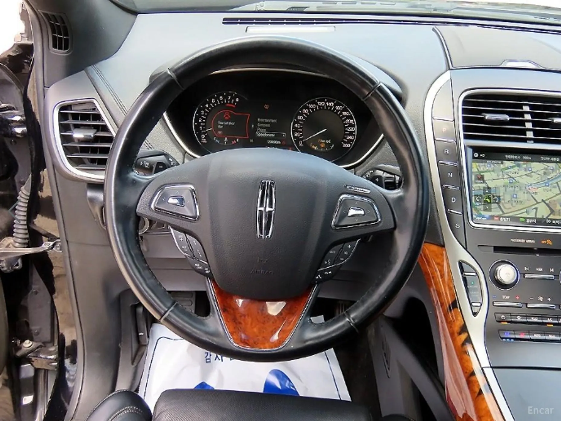 Lincoln MKX 2nd Generation превью 8