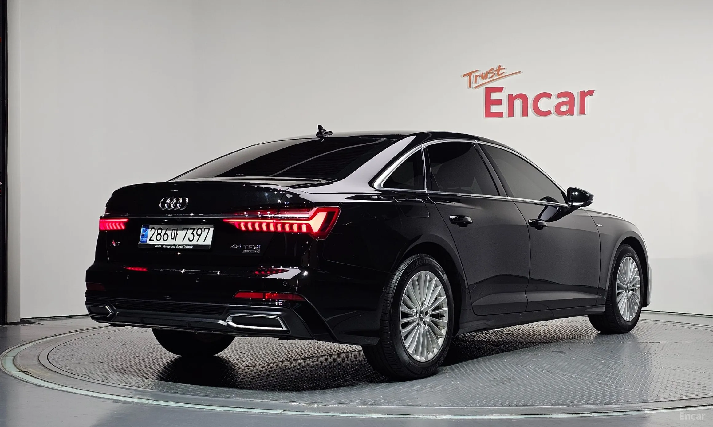 Audi A6 (C8)