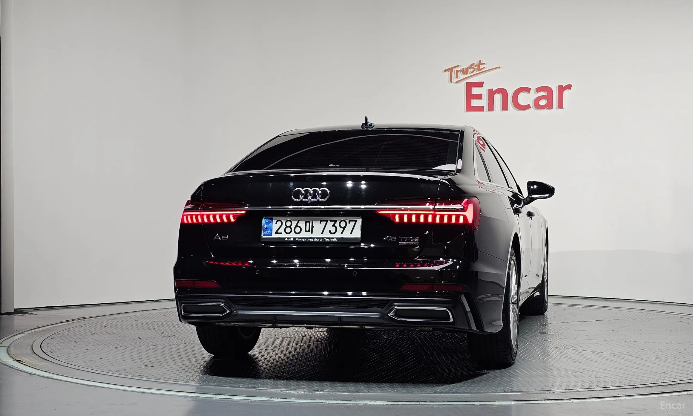 Audi A6 (C8) превью 4