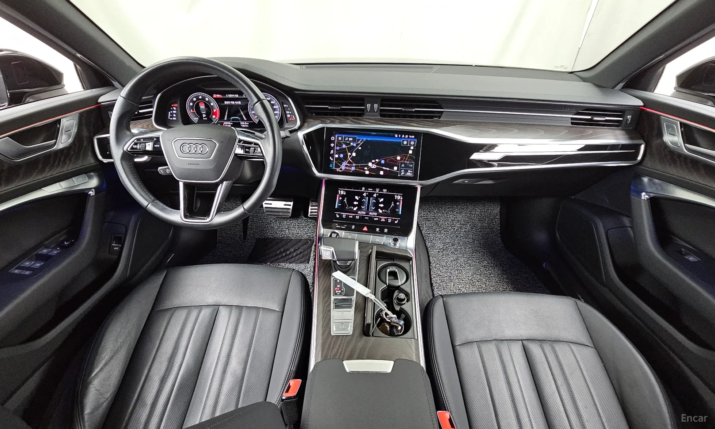 Audi A6 (C8) превью 7