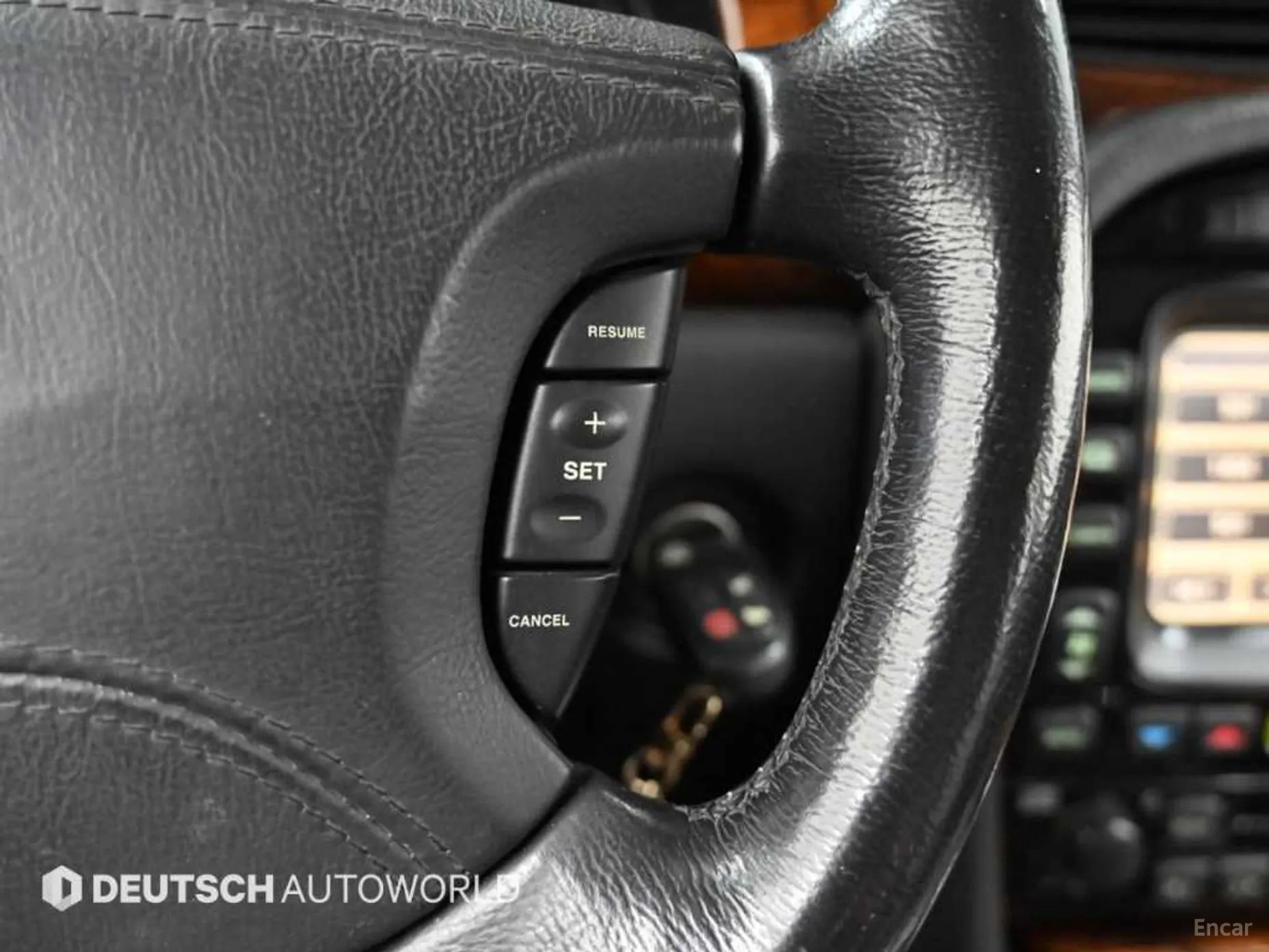 Jaguar XJ-8 превью 17