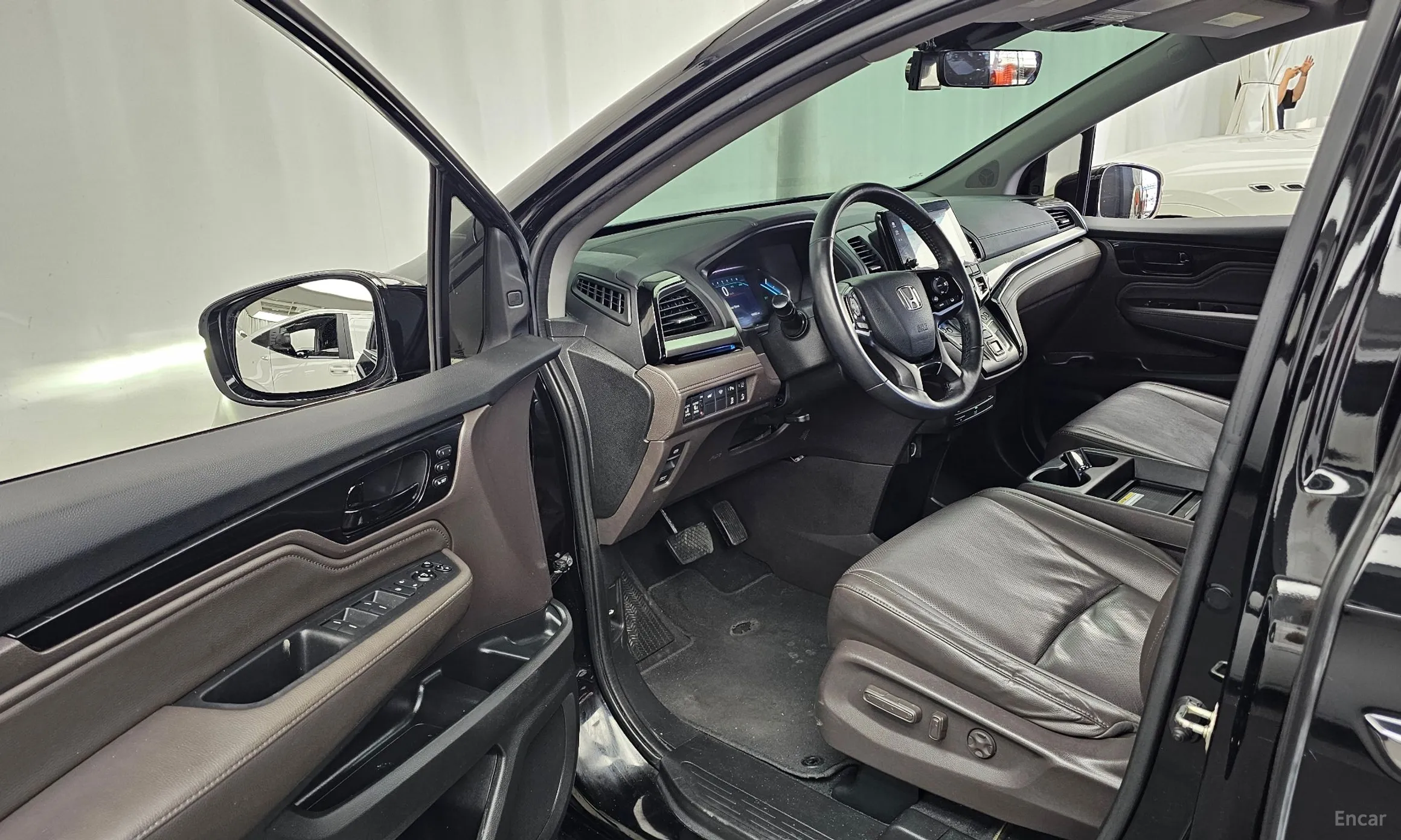 Honda Odyssey превью 10