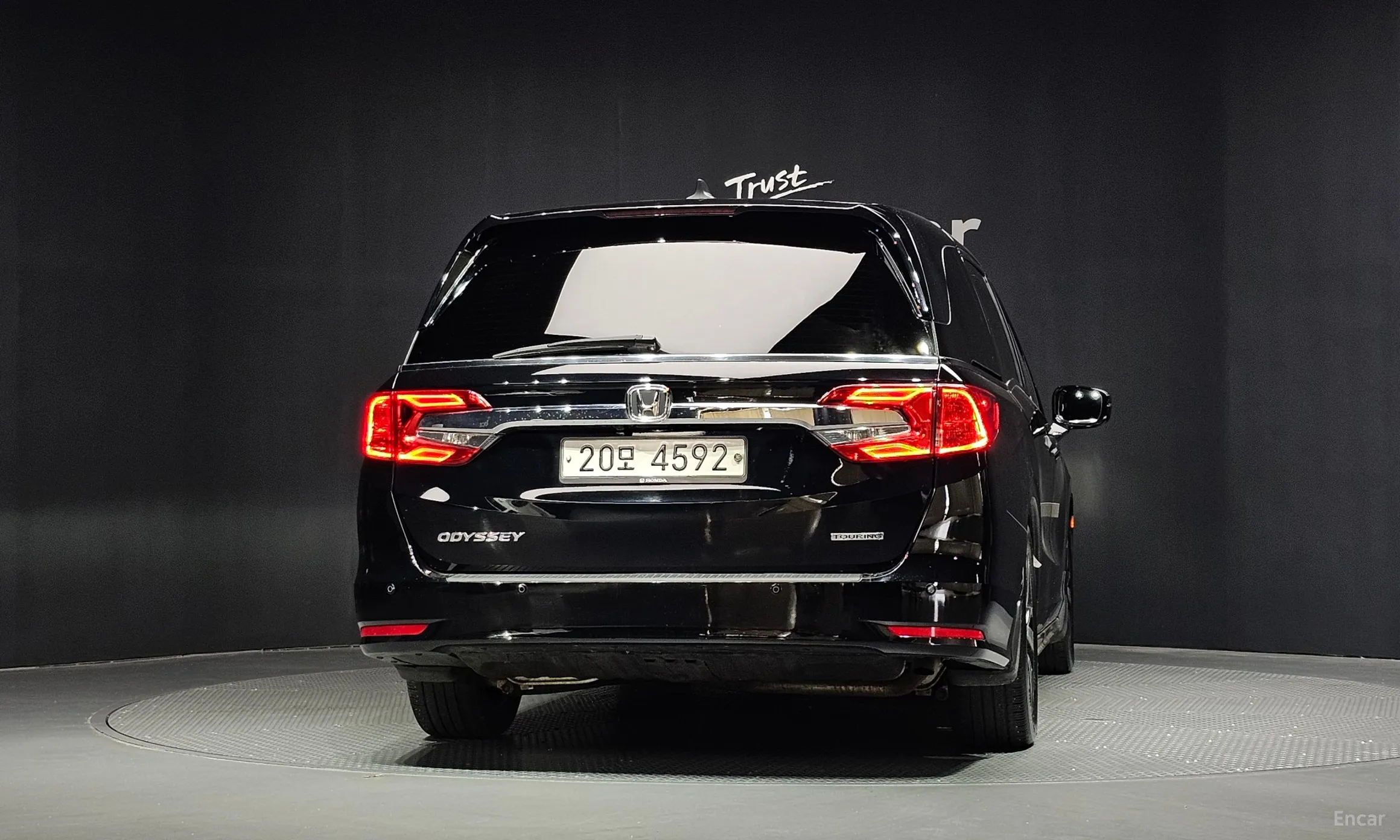 Honda Odyssey превью 4