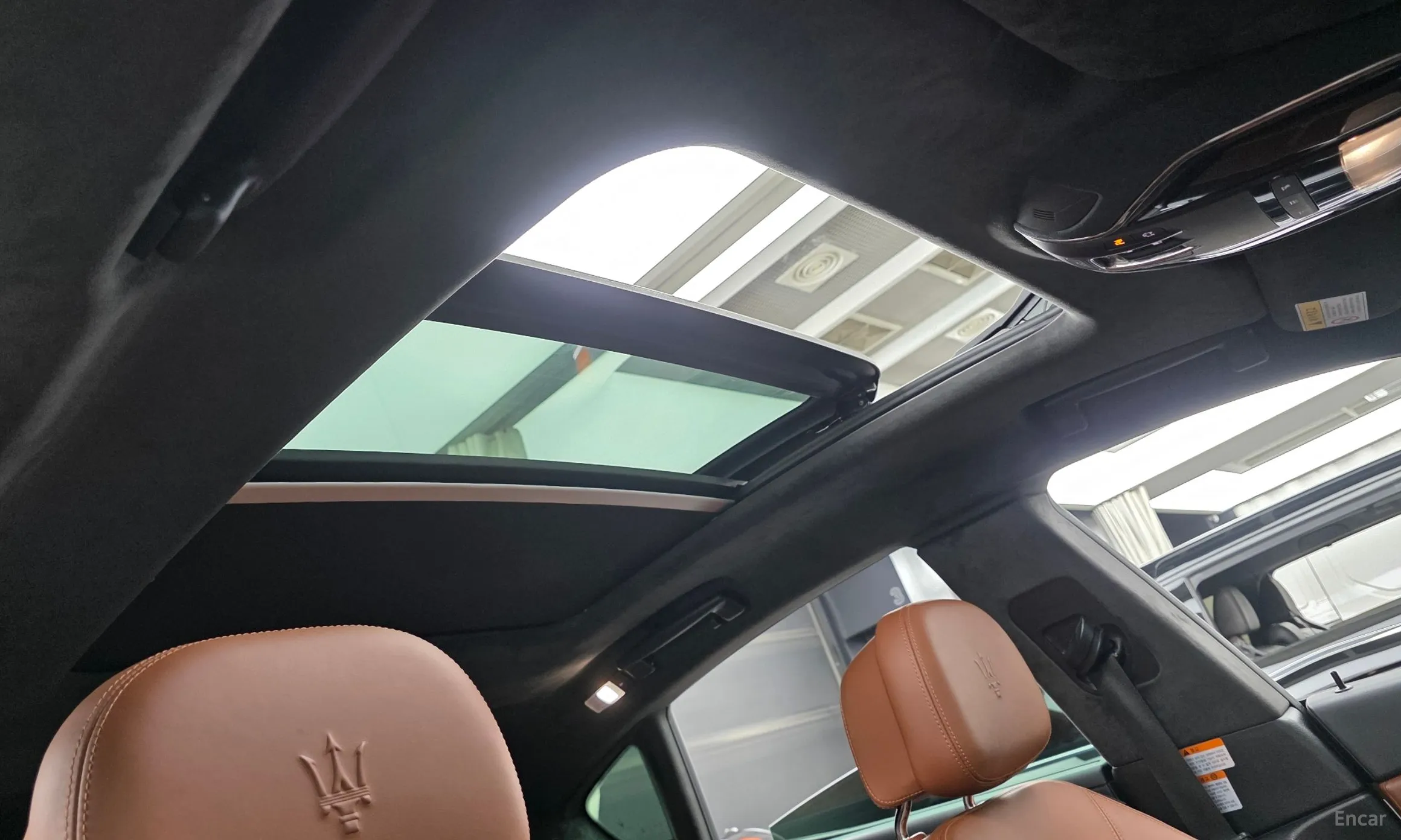 Maserati Levante превью 17
