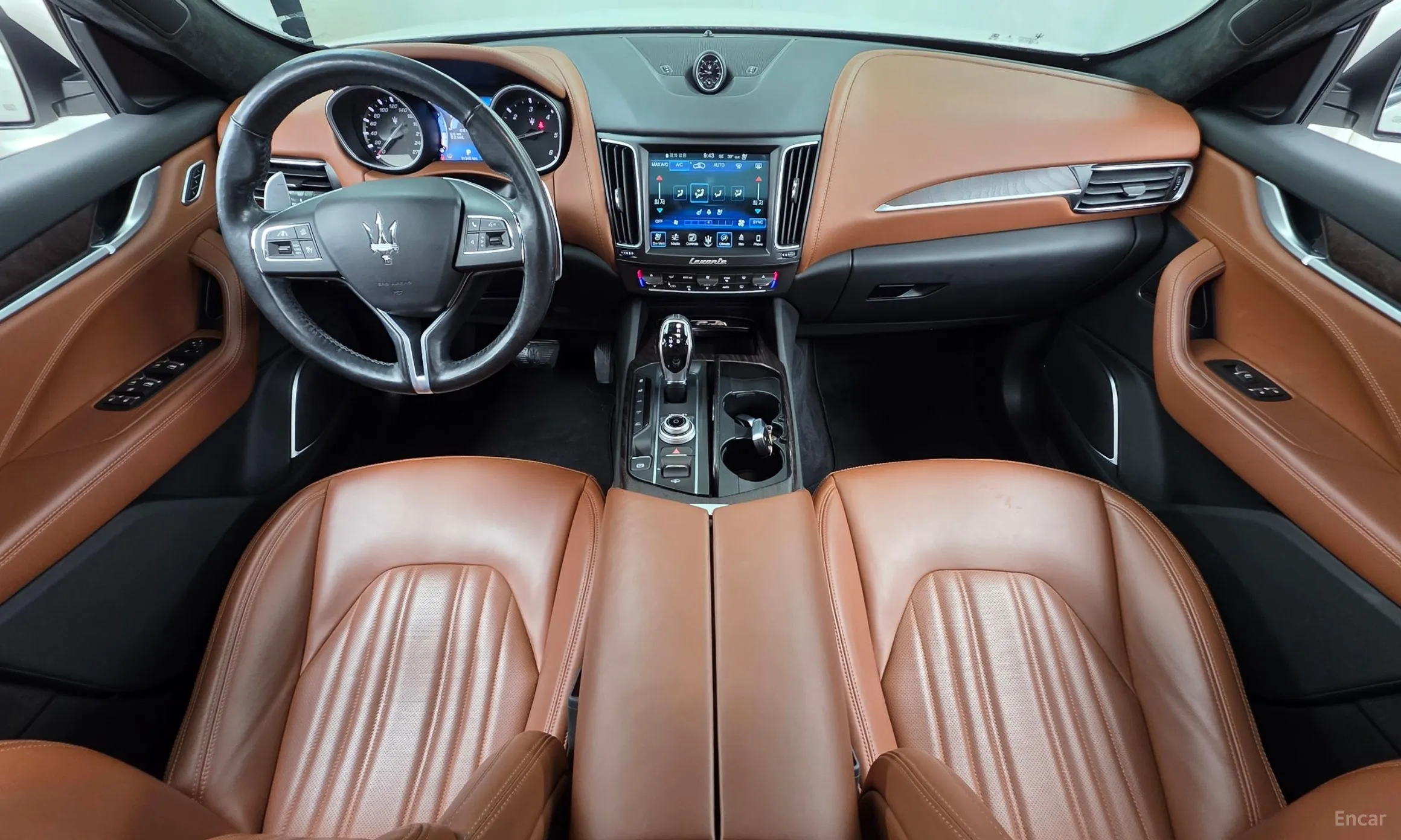 Maserati Levante превью 7