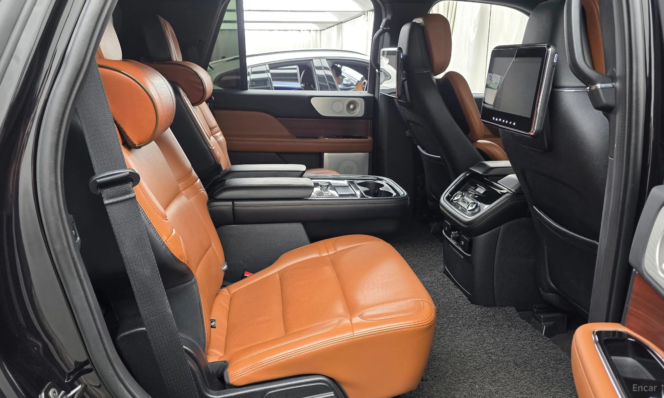 Lincoln Navigator 4th generation превью 12