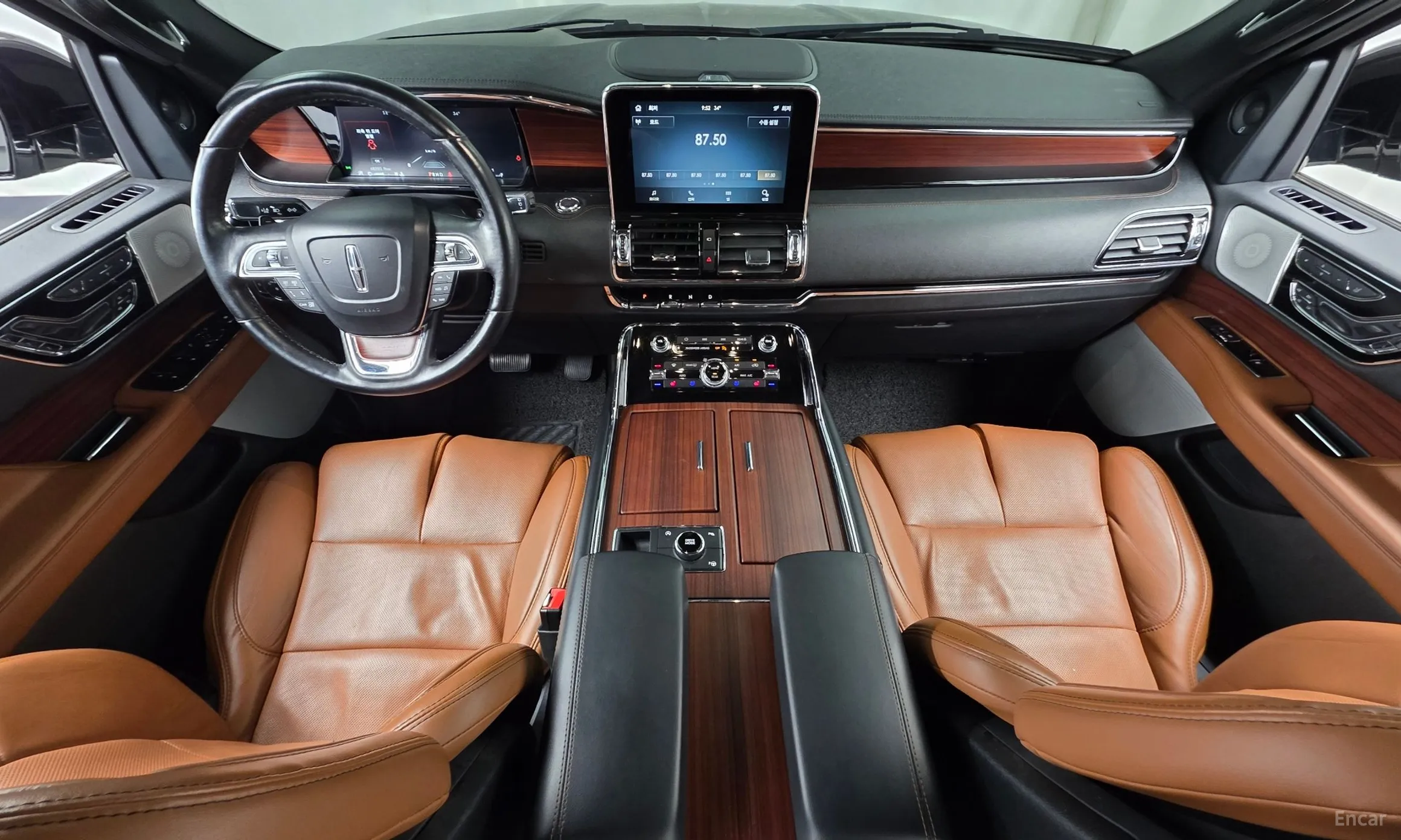 Lincoln Navigator 4th generation превью 7
