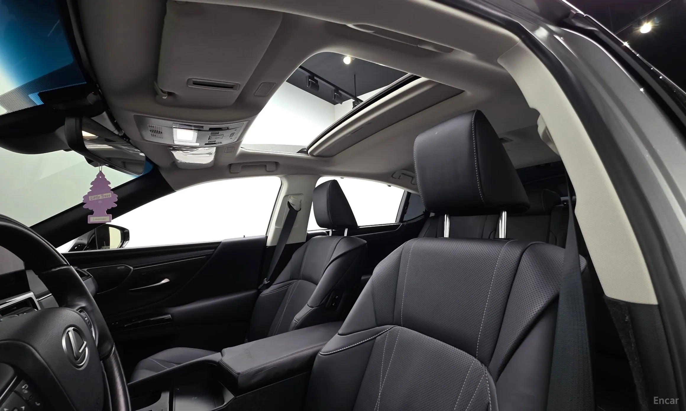 Lexus ES300h 7th Generation превью 18