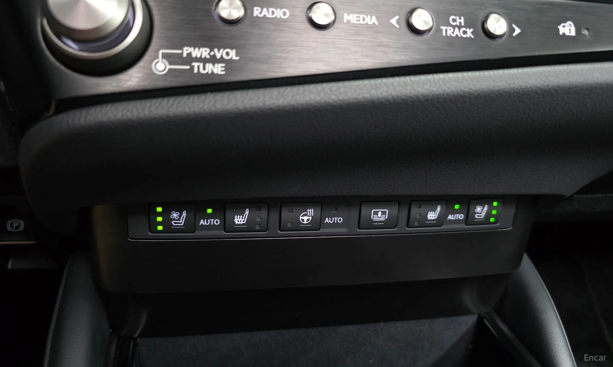 Lexus ES300h 7th Generation превью 19