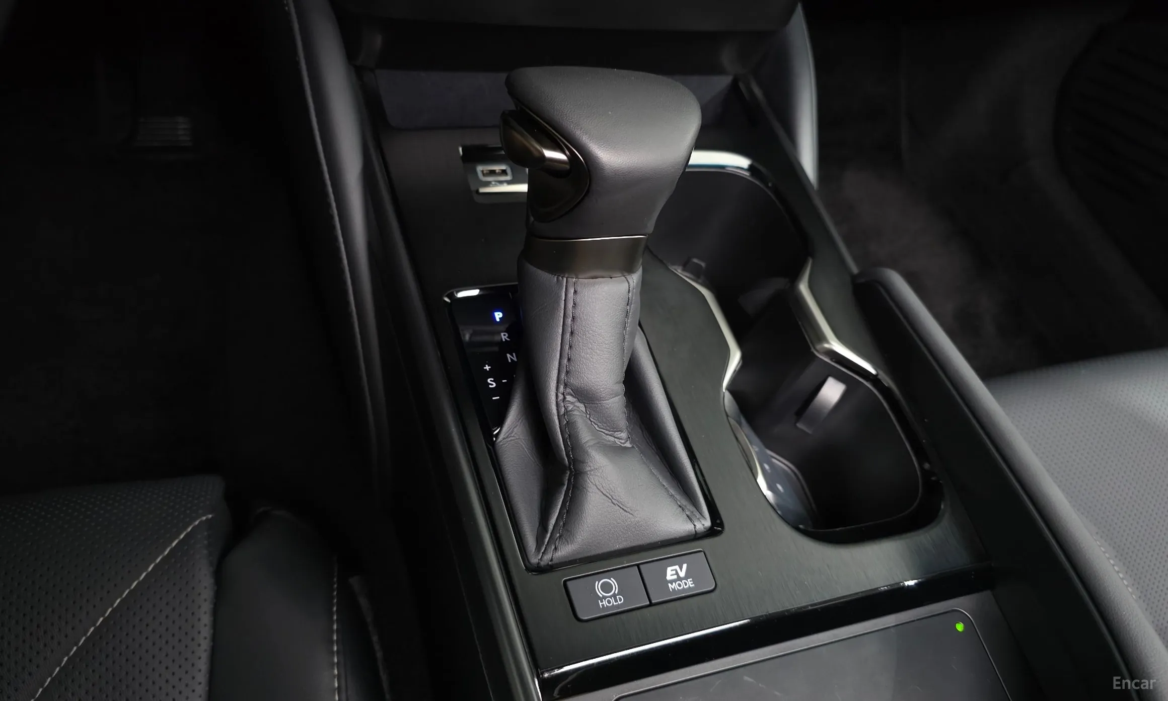 Lexus ES300h 7th Generation превью 9