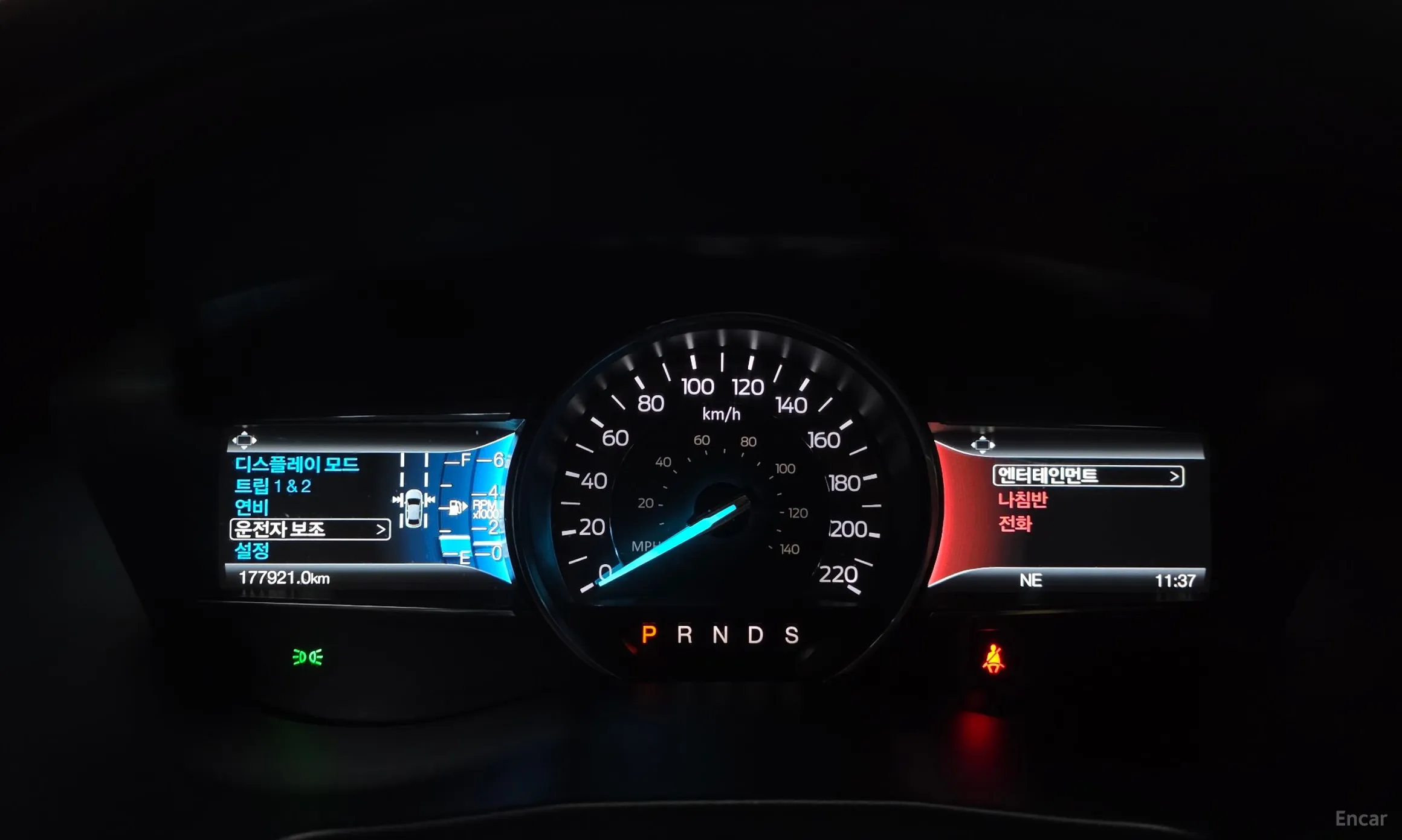 Ford Explorer превью 8