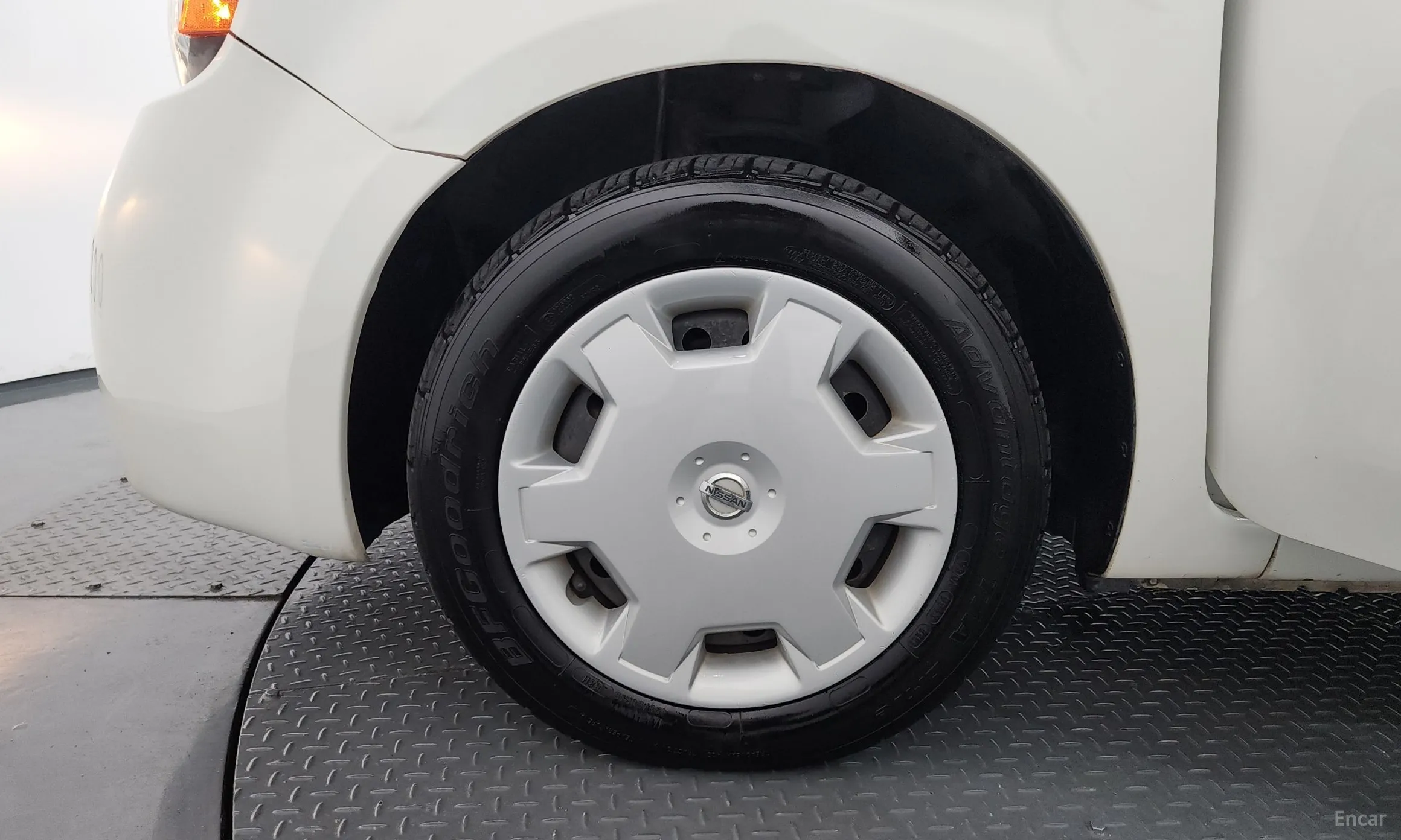 Nissan Cube превью 5