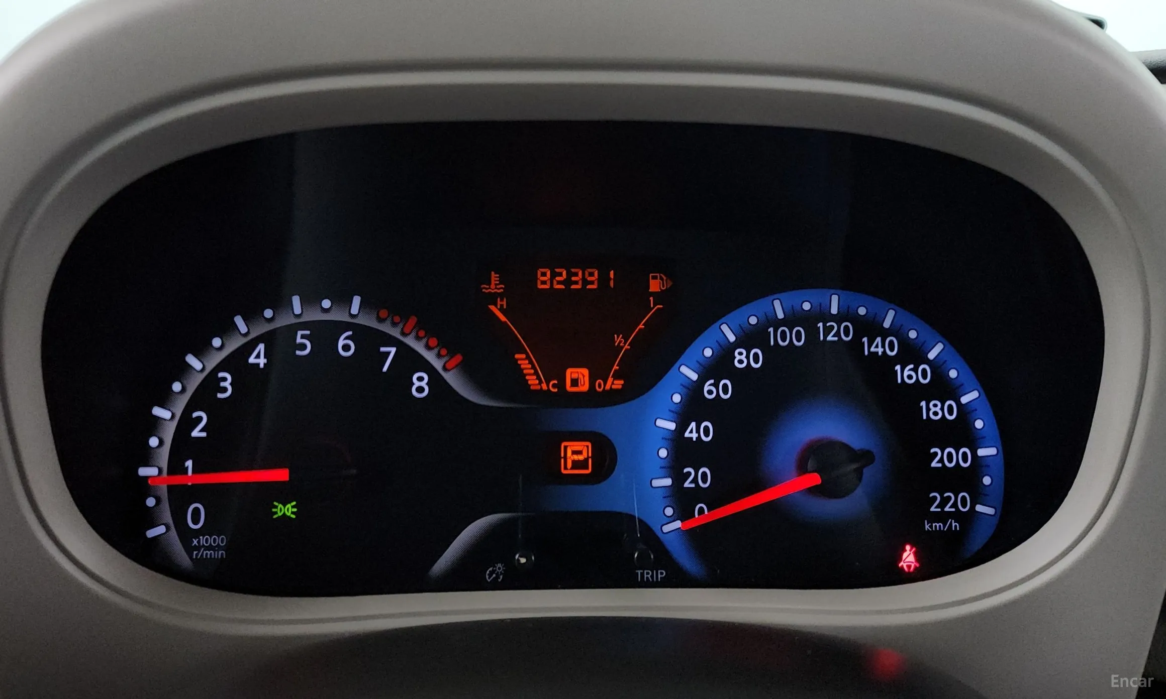 Nissan Cube превью 8