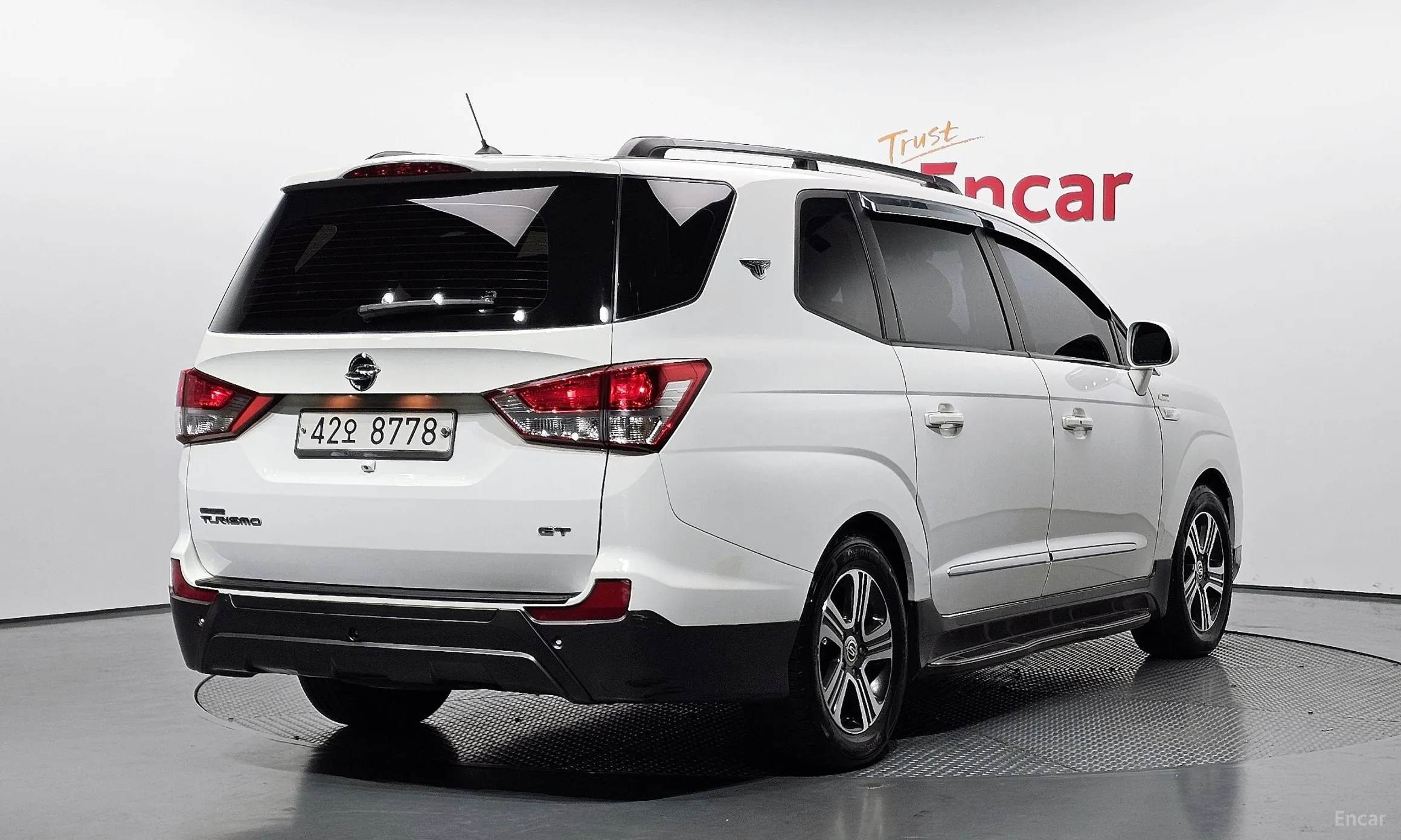 KG Mobility (SsangYong) Korando Turismo превью 2