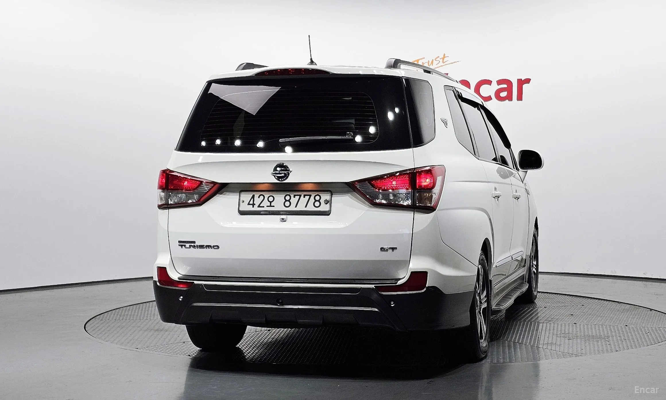 KG Mobility (SsangYong) Korando Turismo превью 4