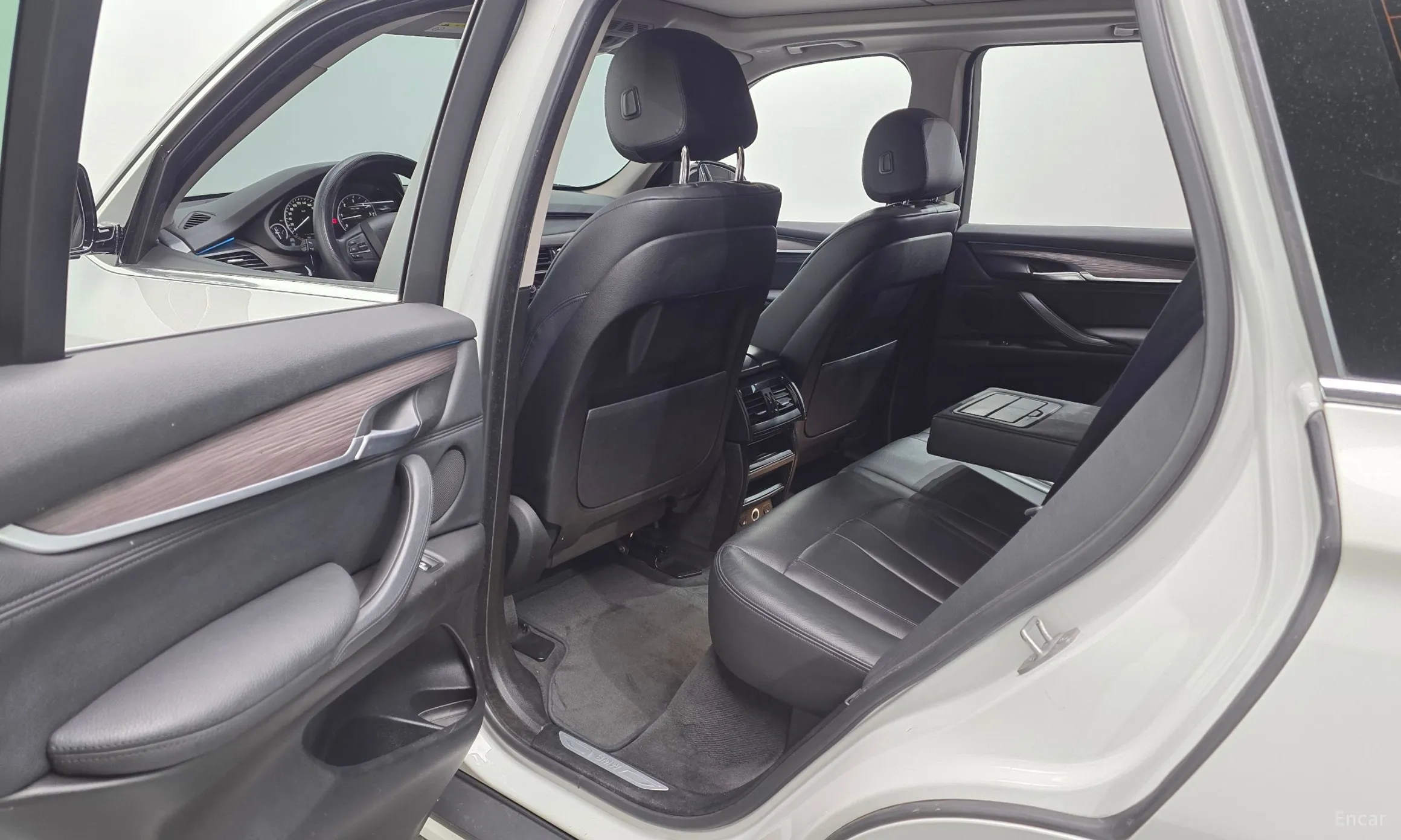 BMW X5 (F15) превью 11