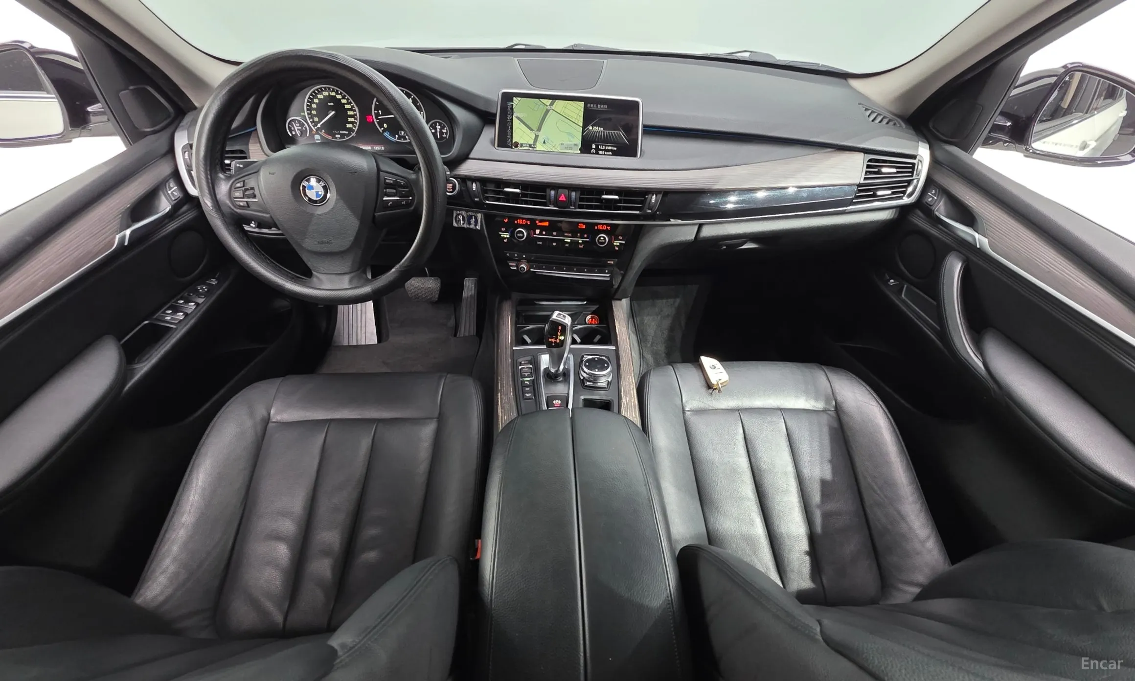 BMW X5 (F15) превью 7