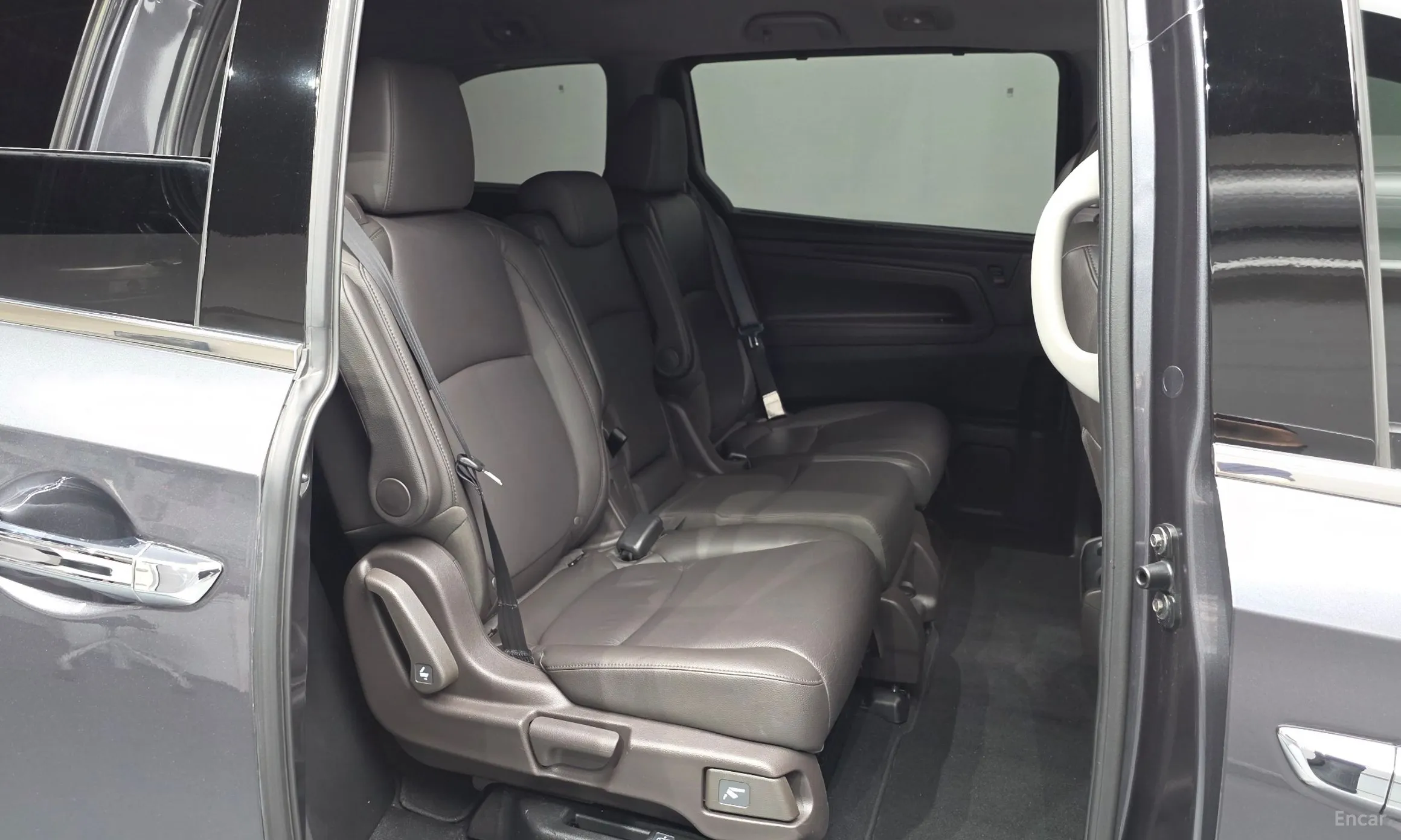 Honda Odyssey превью 11