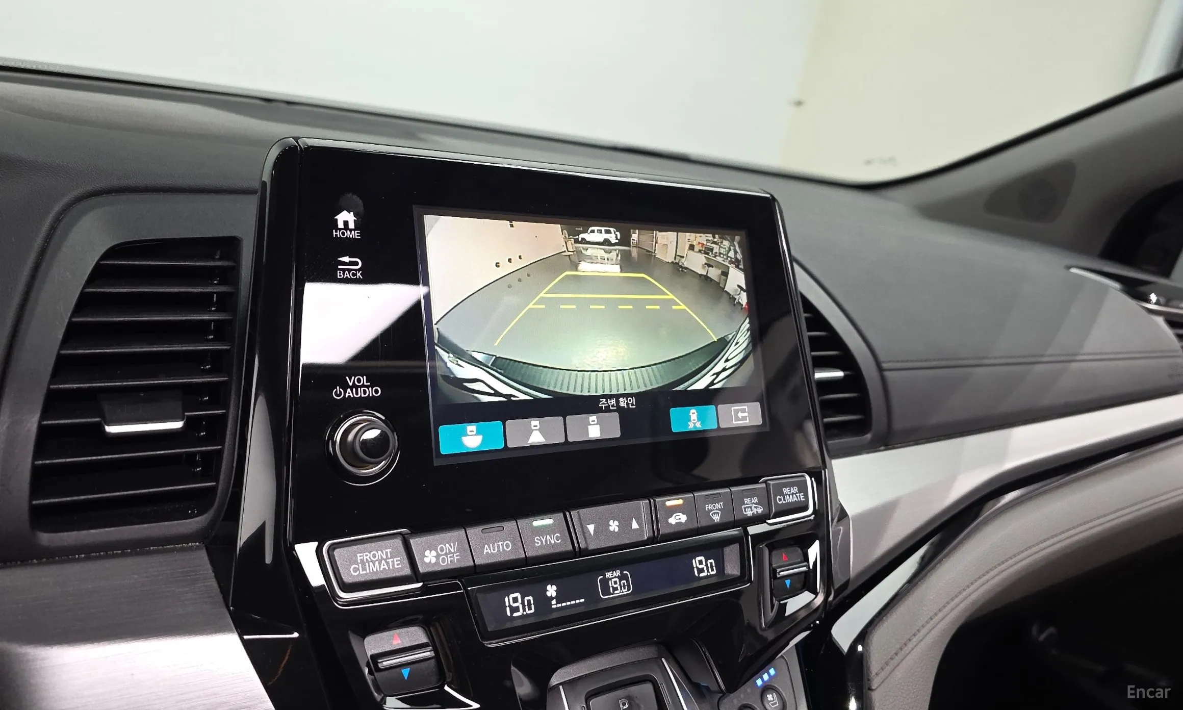 Honda Odyssey превью 14