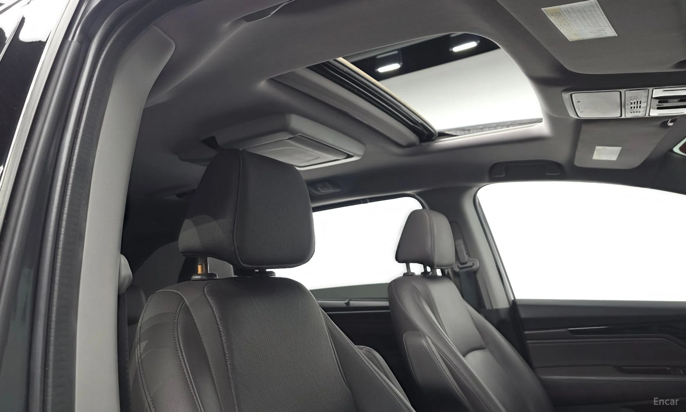 Honda Odyssey превью 16