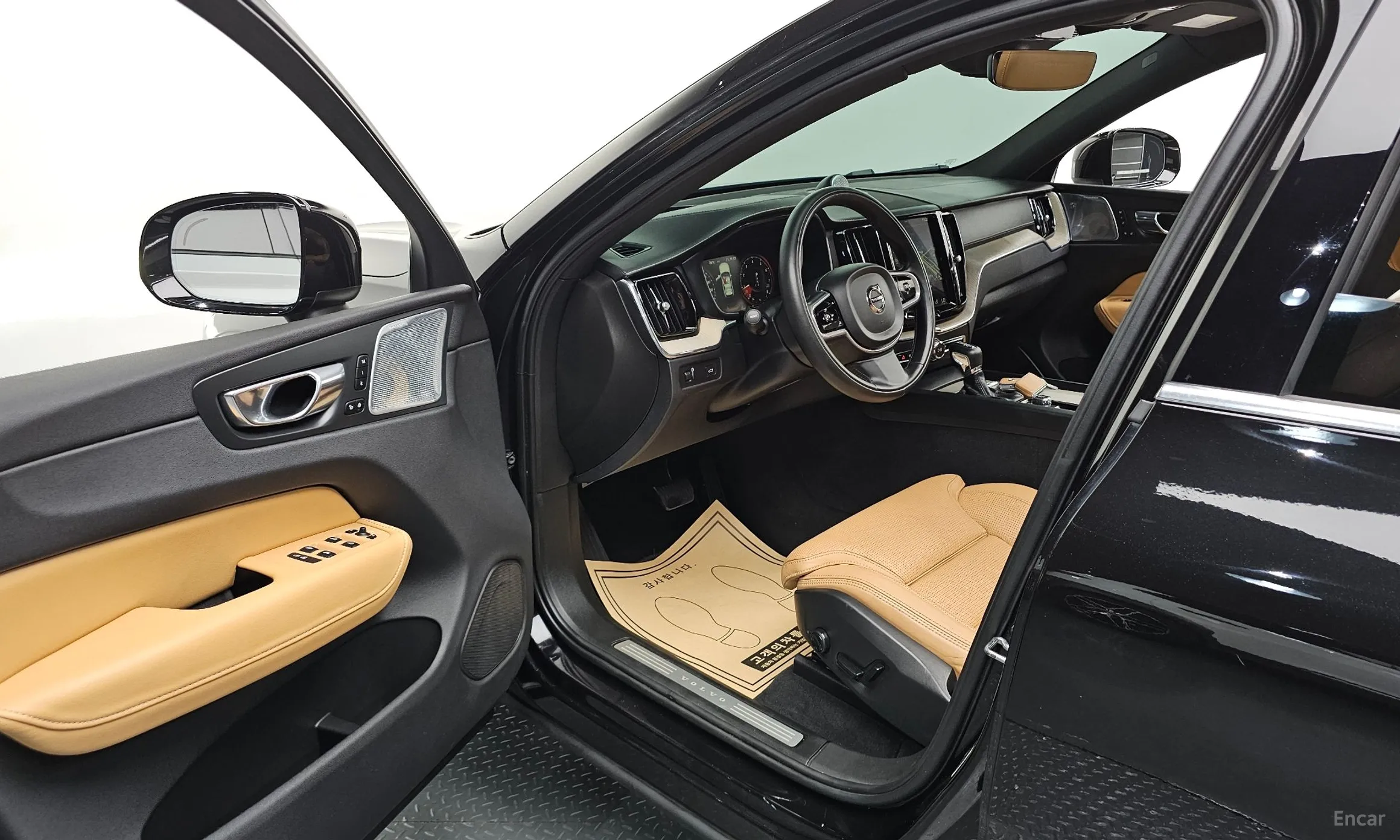 Volvo XC60 Gen 2 превью 10