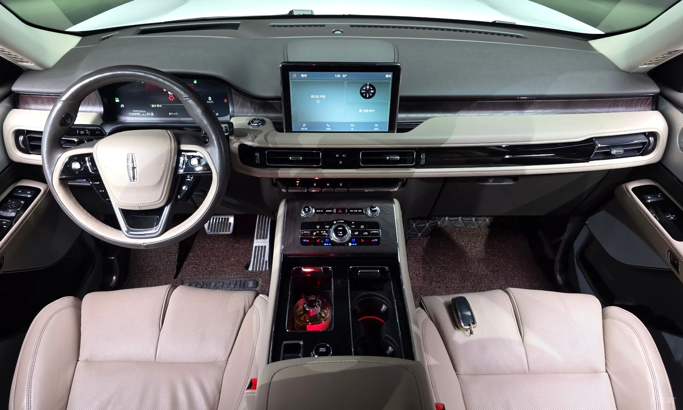 Lincoln Aviator 2nd Generation превью 7