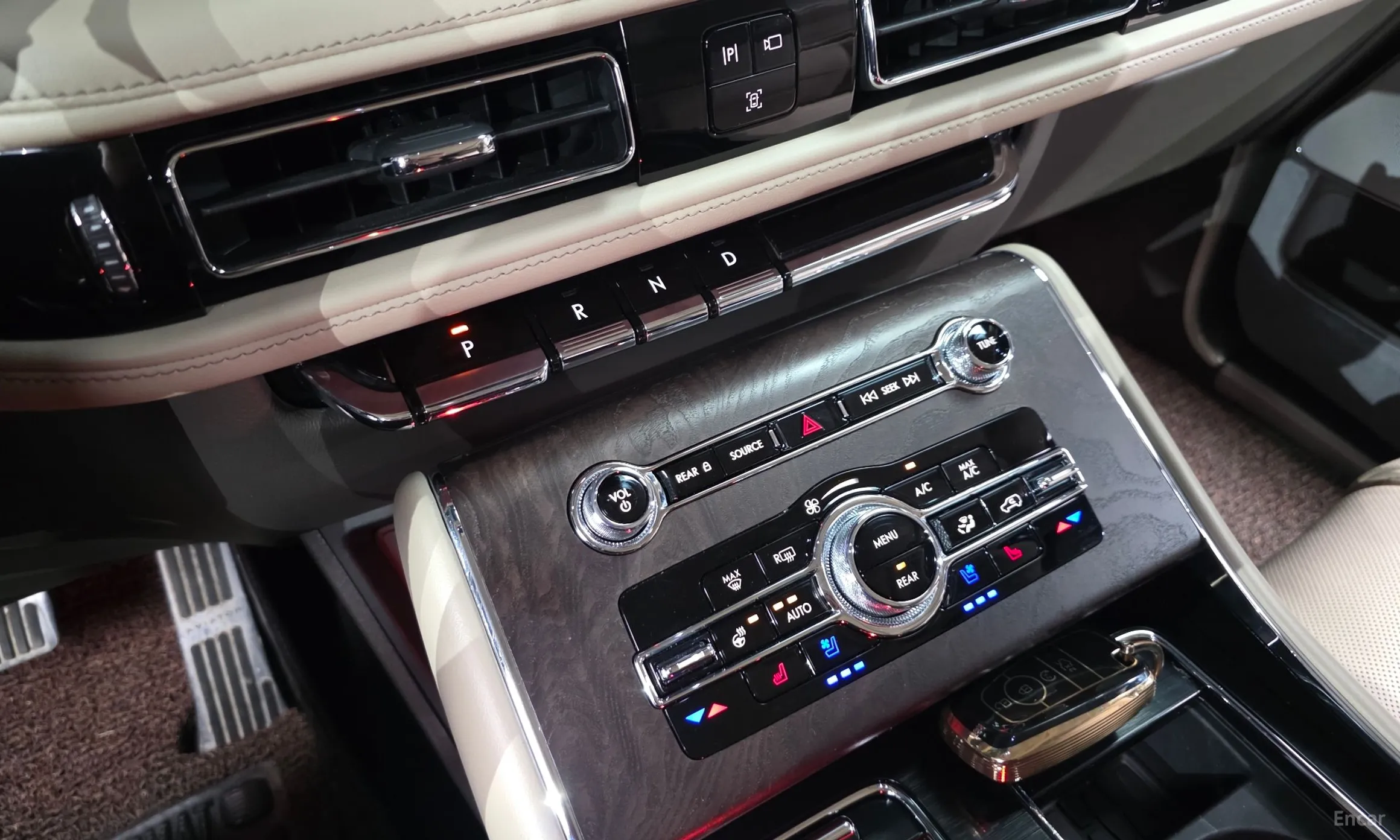 Lincoln Aviator 2nd Generation превью 9