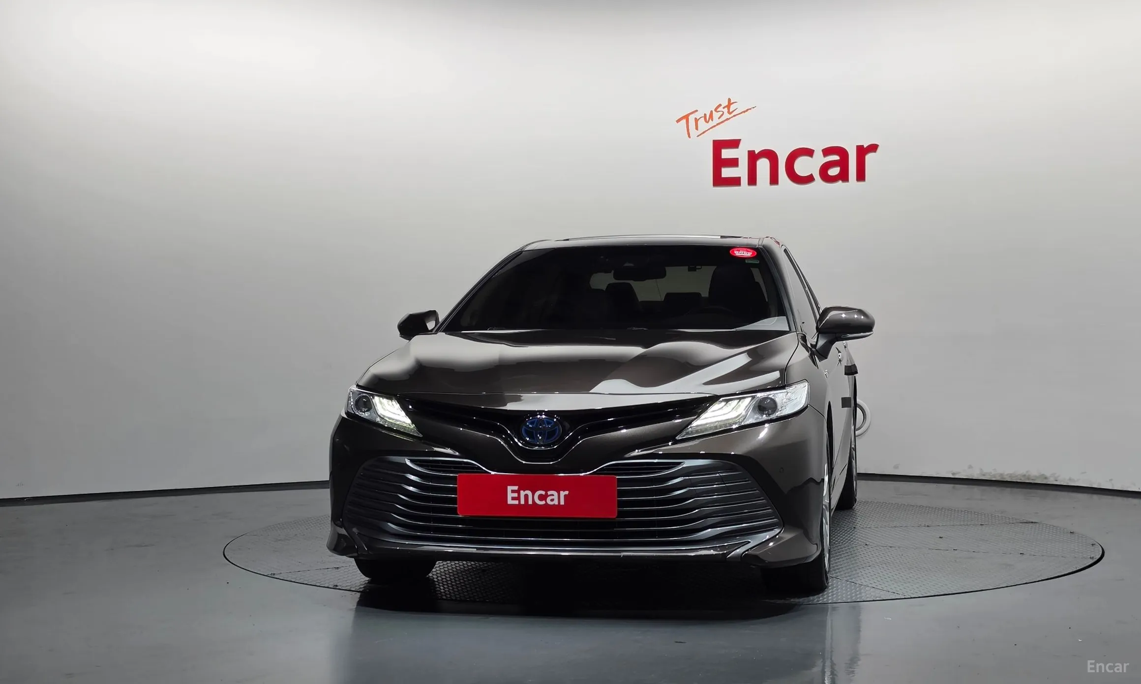 Toyota Camry (XV70) превью 3