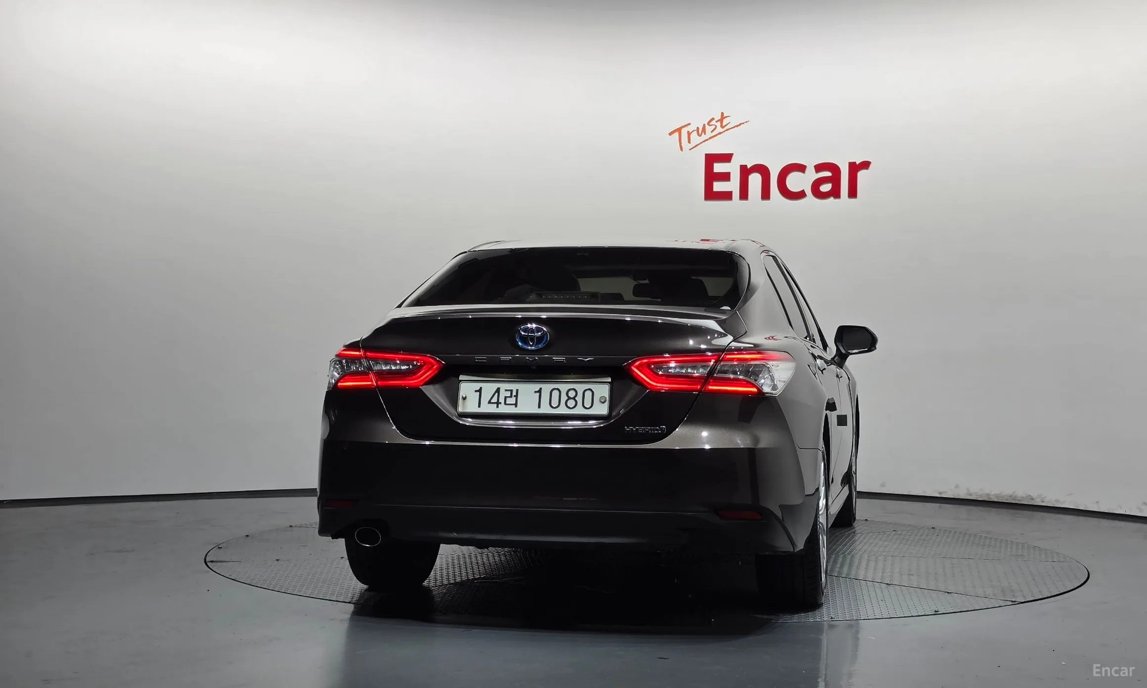 Toyota Camry (XV70) превью 4