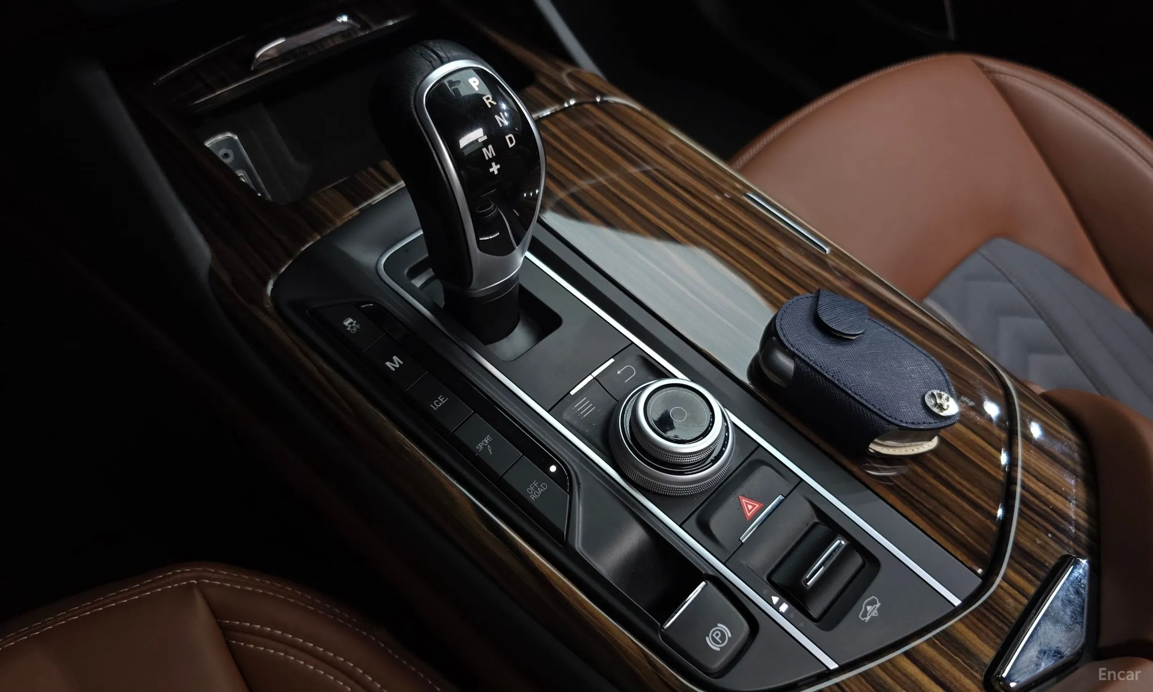 Maserati Levante превью 9