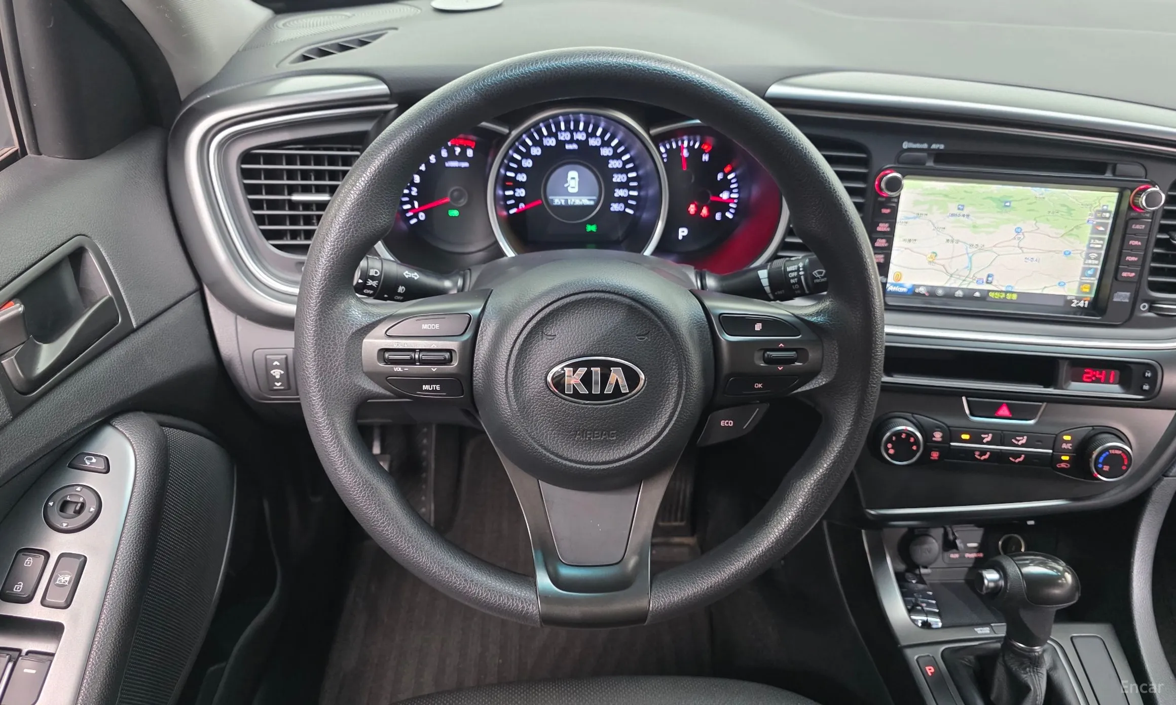 Kia K5 превью 14